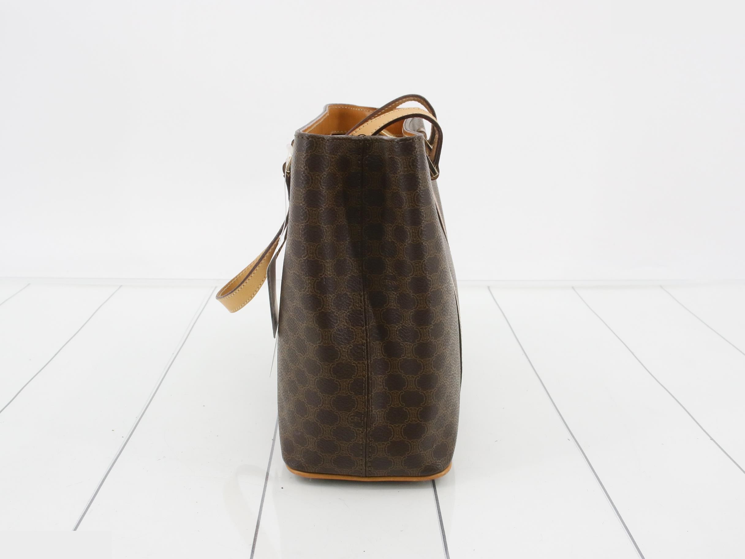 handbag — view 3