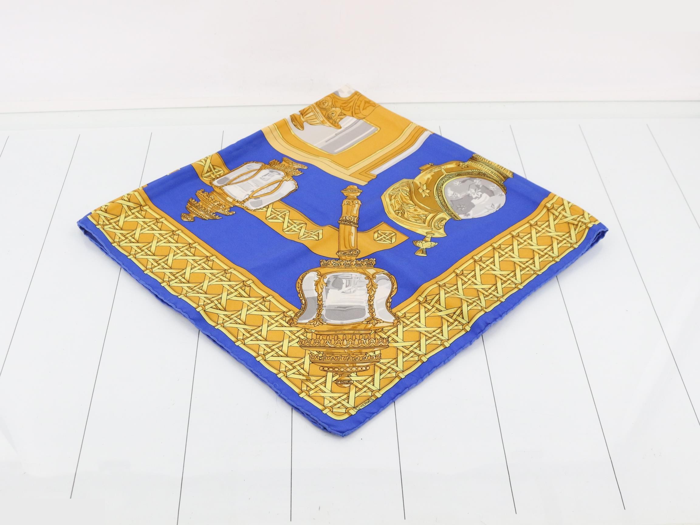 scarf — view 2
