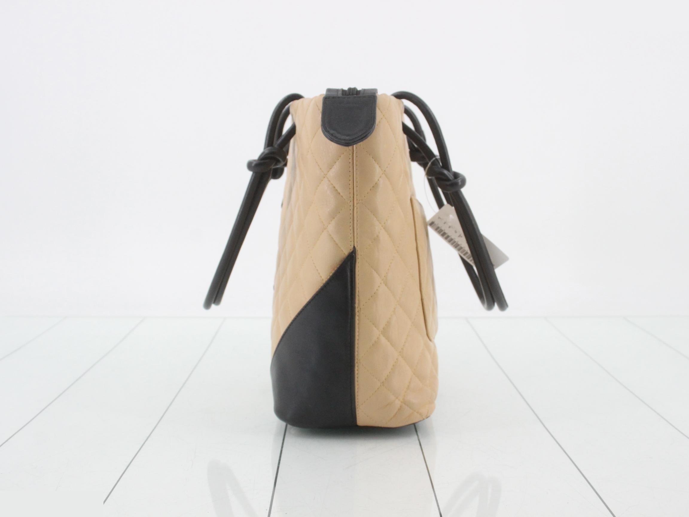 Cambon Line (Bag) - Tote Bag - Booth No. 8 — view 3