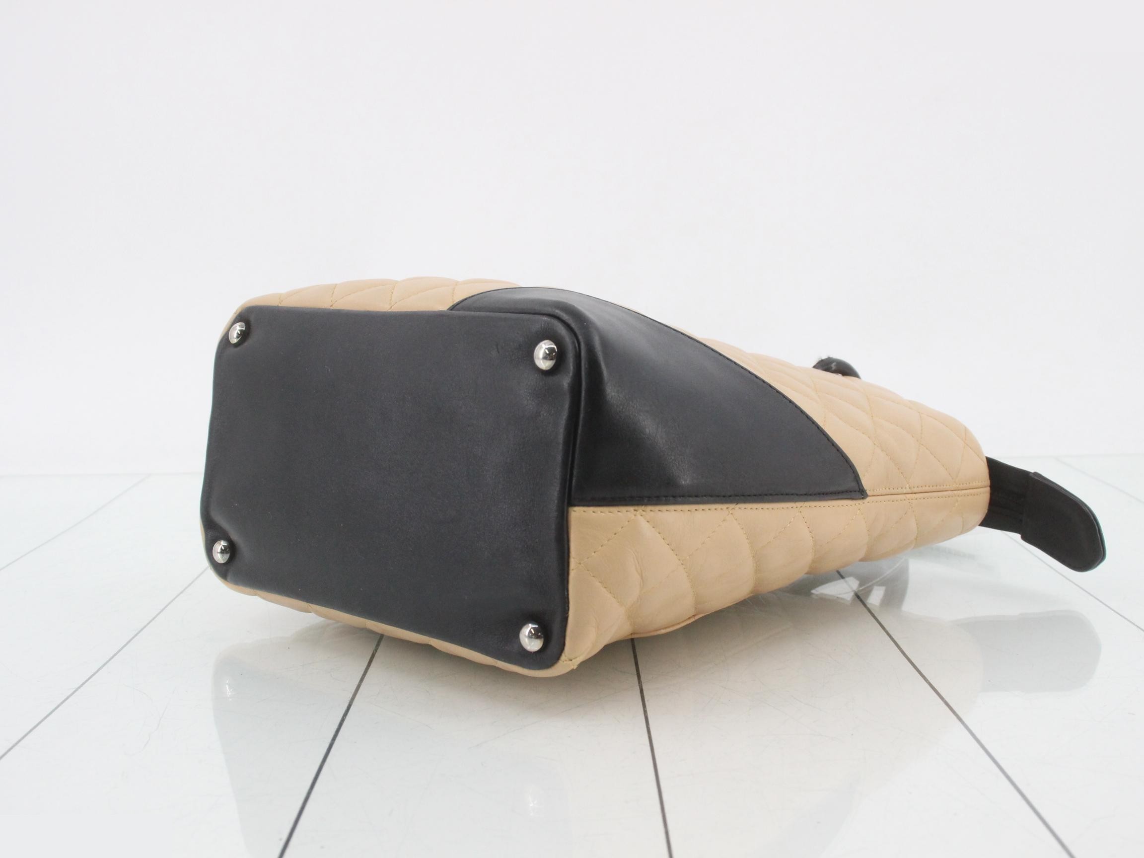 Cambon Line (Bag) - Tote Bag - Booth No. 8 — view 6