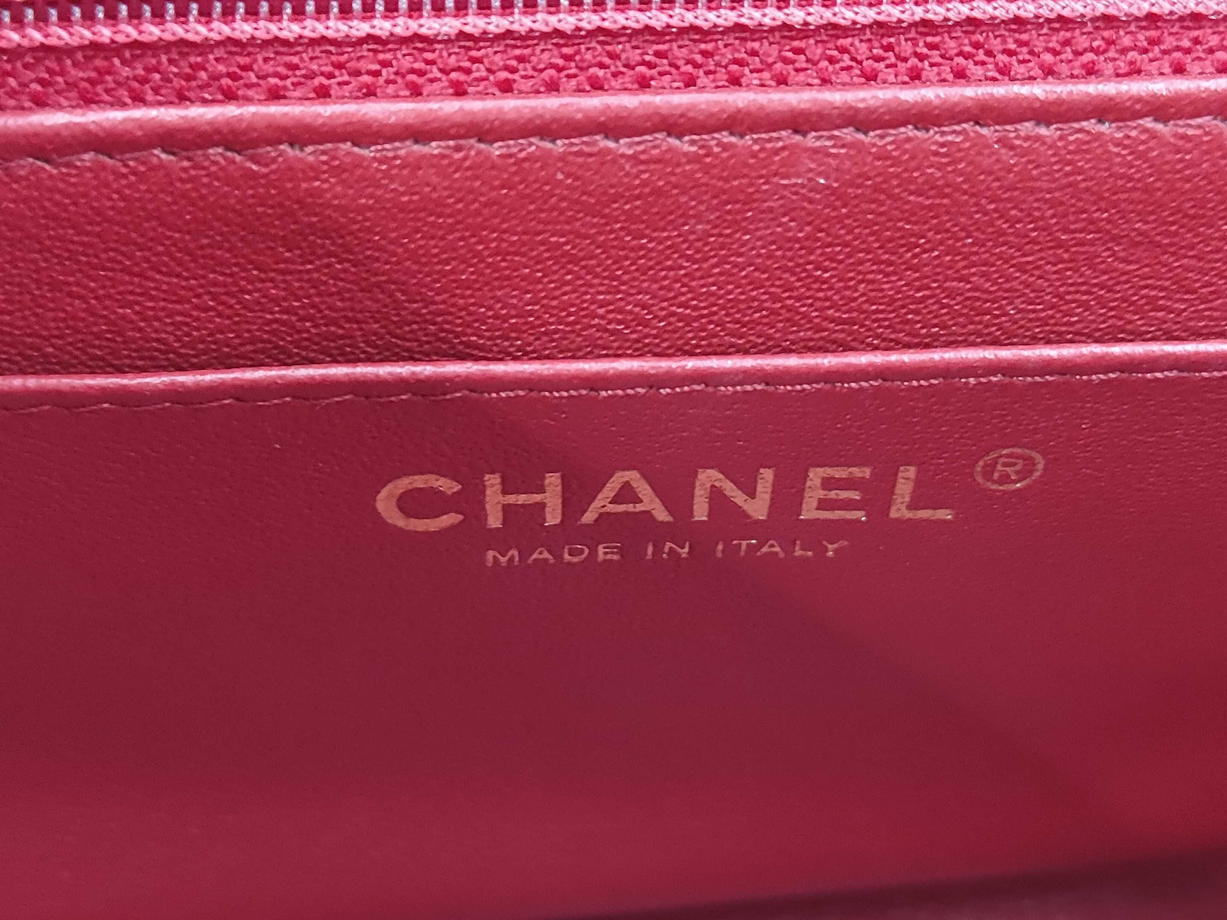 Coco Mark Matelassé Chain Shoulder Bag AS0321 Lambskin Red Gold Hardware Shoulder Bag — view 10
