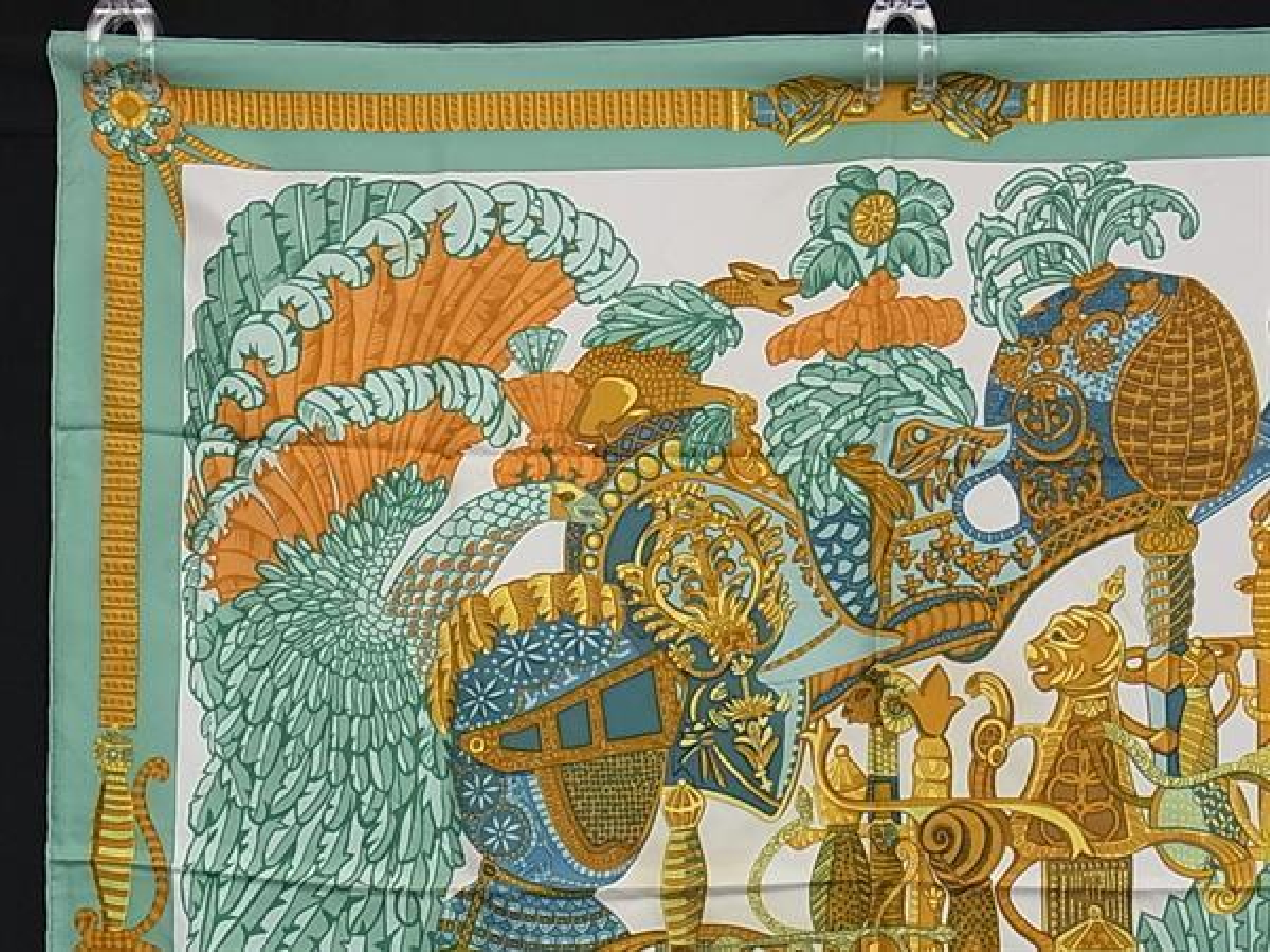 RMETS en PANACHE [Cavalry Helmet with Feather Ornament] Carre 90 Silk Large Scarf Stole Women's Green HE2502 Other Accessories — view 2