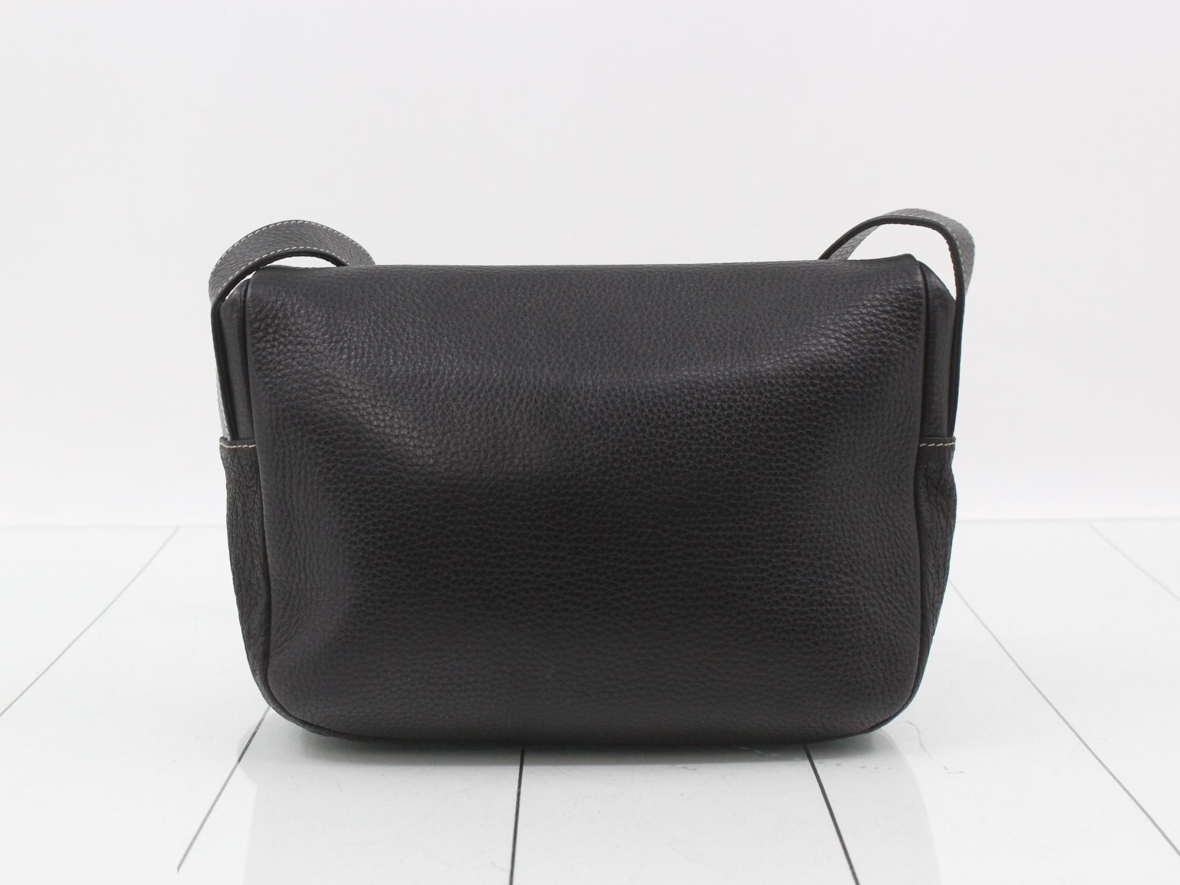 Vintage Gucci shoulder bag for men, ostrich leather, black, crossbody style. — view 2