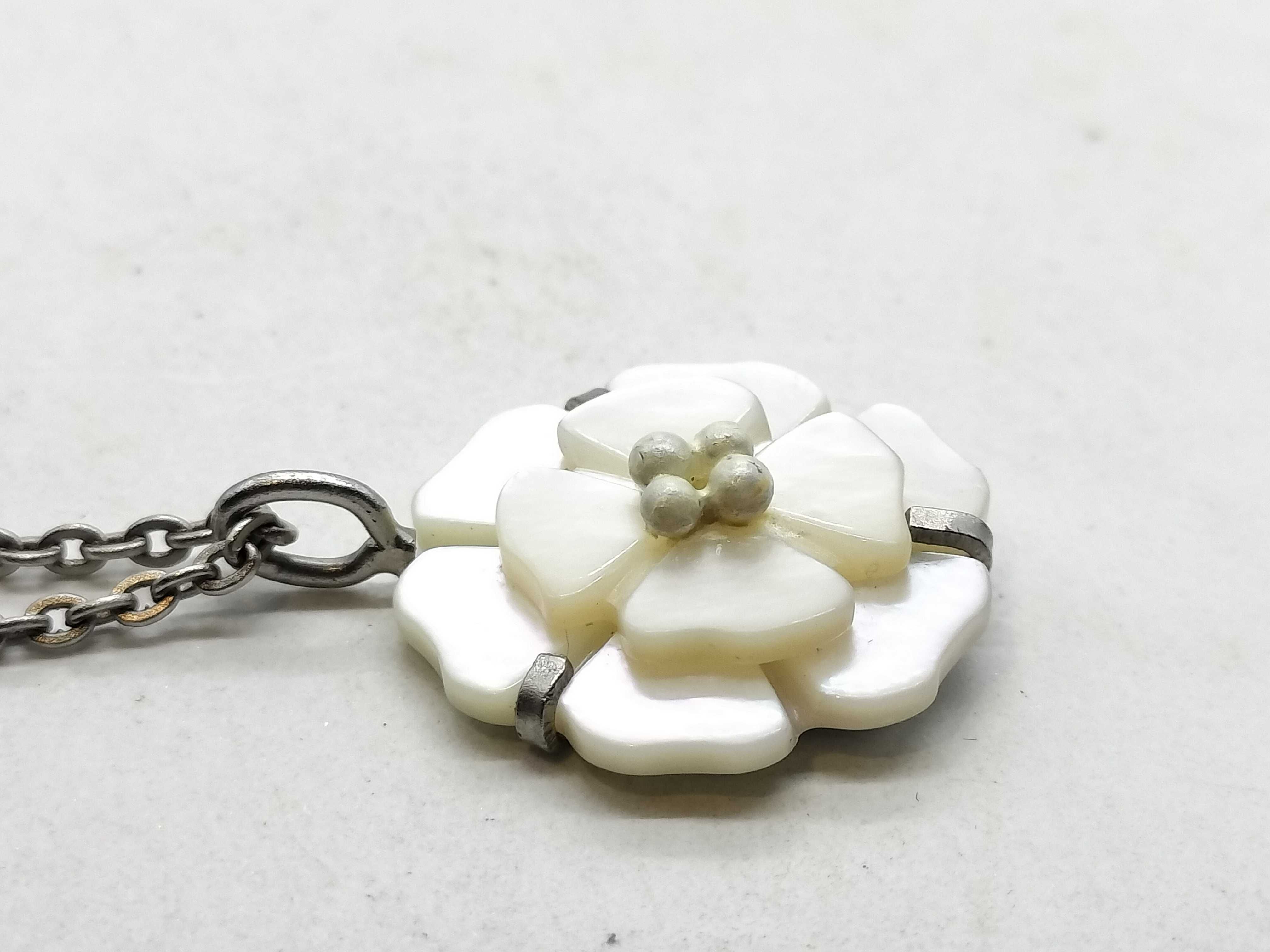 98 A Necklace — view 5