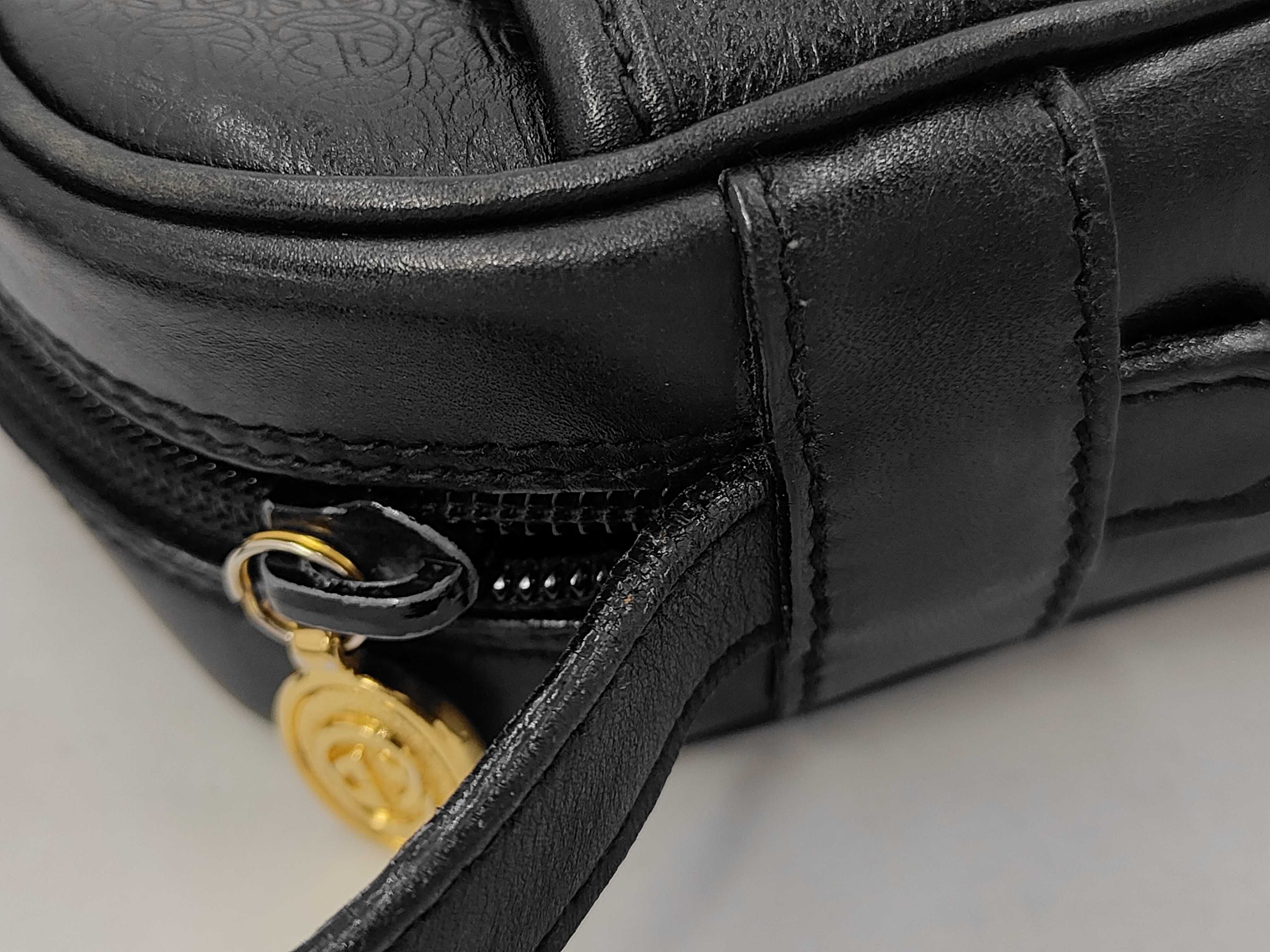 Old Gucci Interlocking G Shoulder Bag — view 6