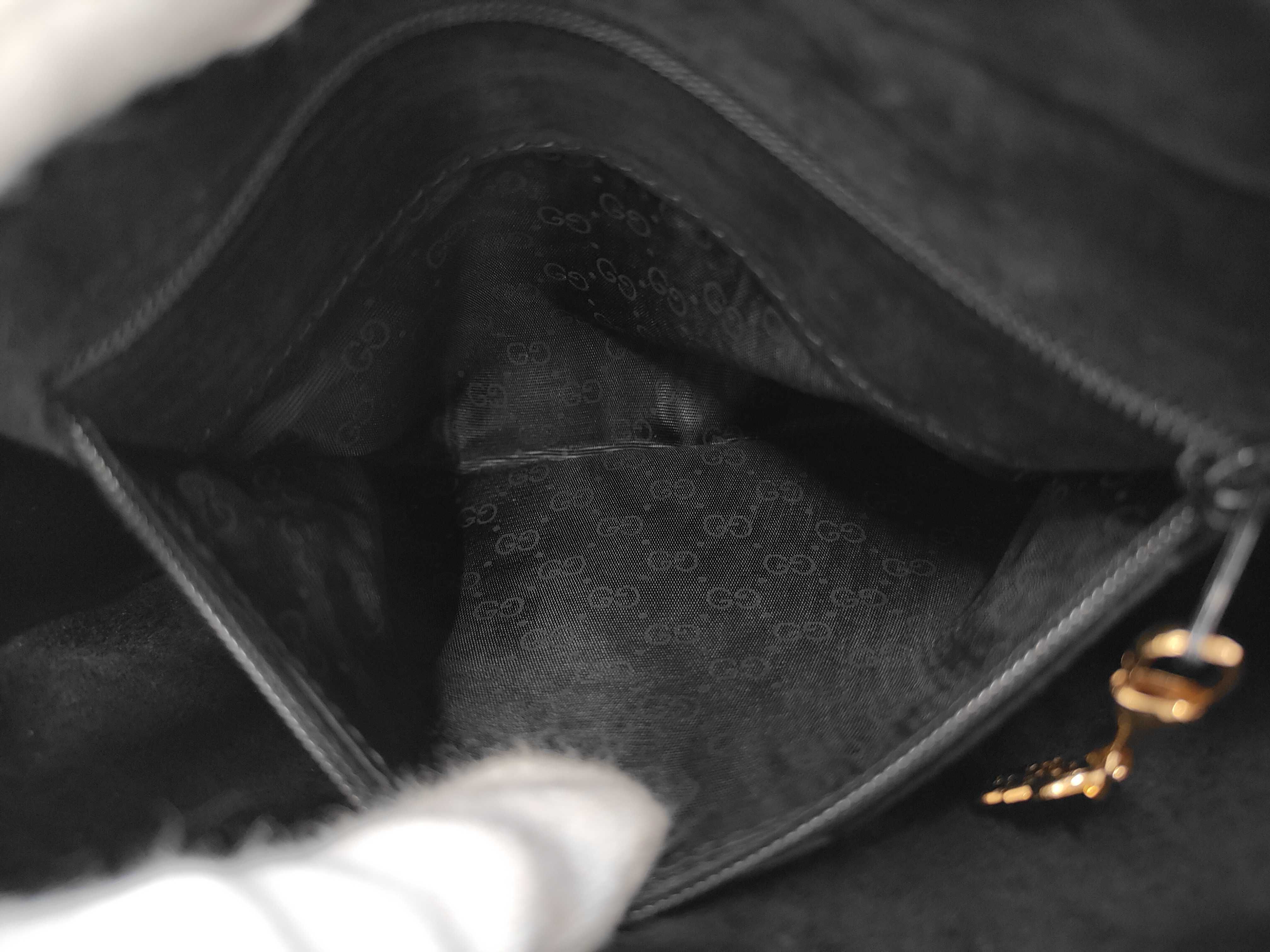 Old Gucci Interlocking G Shoulder Bag — view 10