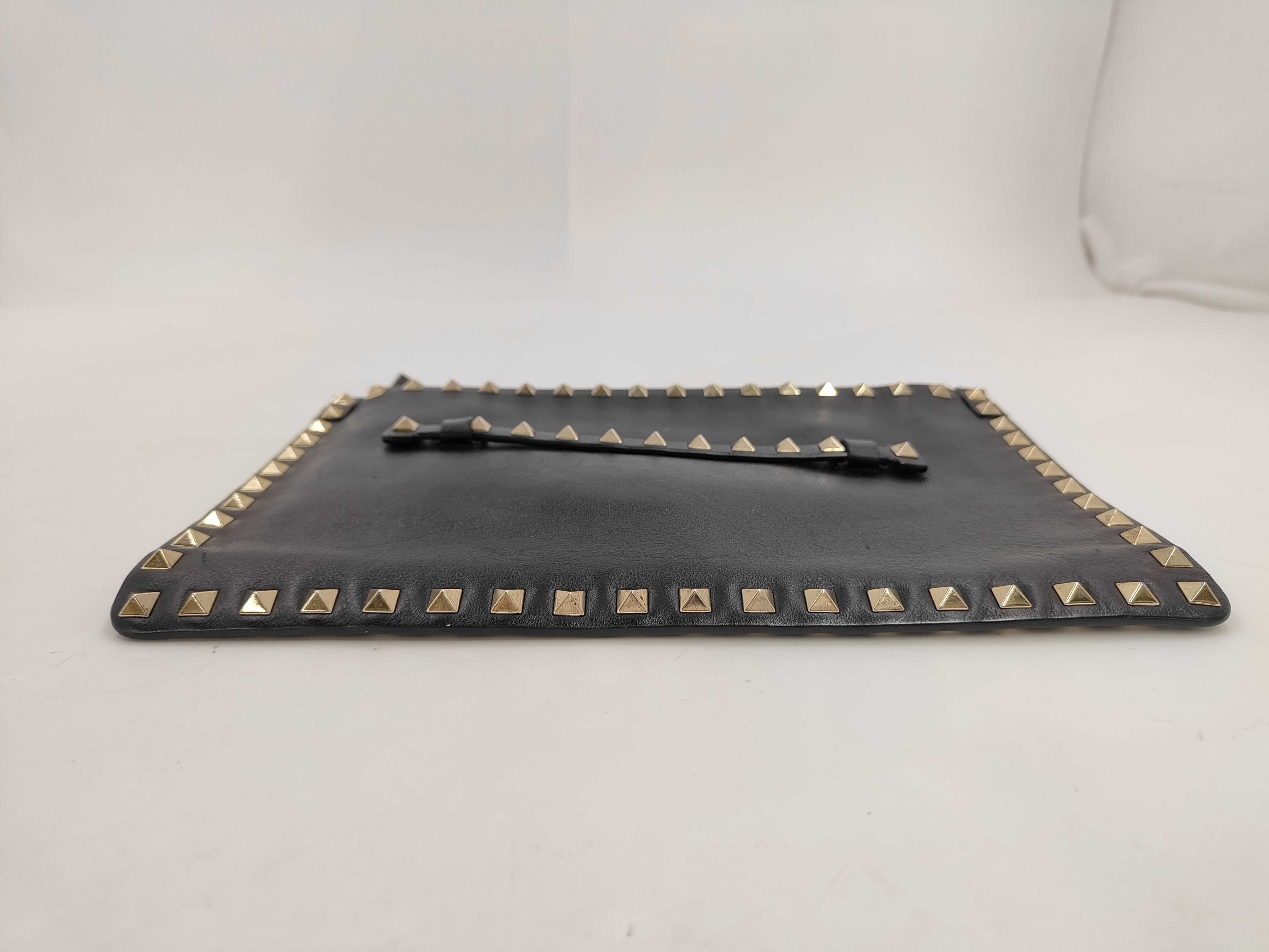 Rockstud Crossbody Clutch Bag LW2B0C43 Clutch Bag — view 3
