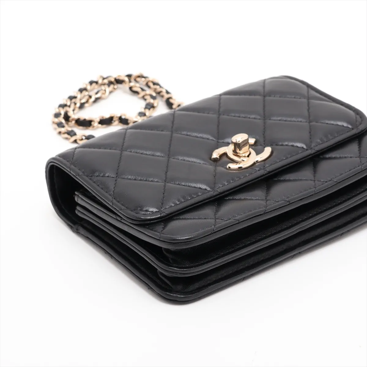 Trendy CC Lambskin Chain Shoulder Bag, Black with Gold Hardware, Random Serial Number — view 4
