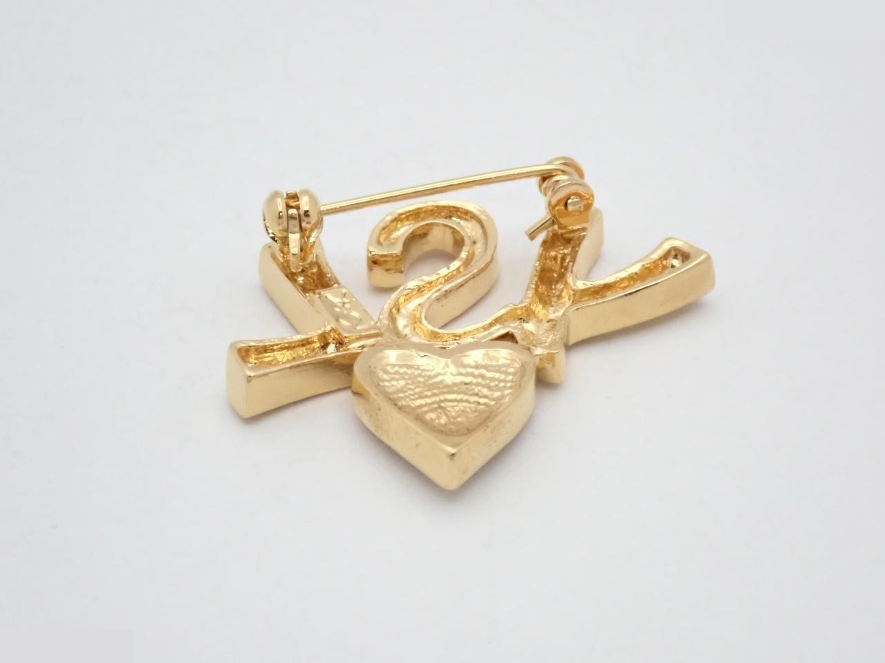 Other lines: Precious metals and brooches — view 2