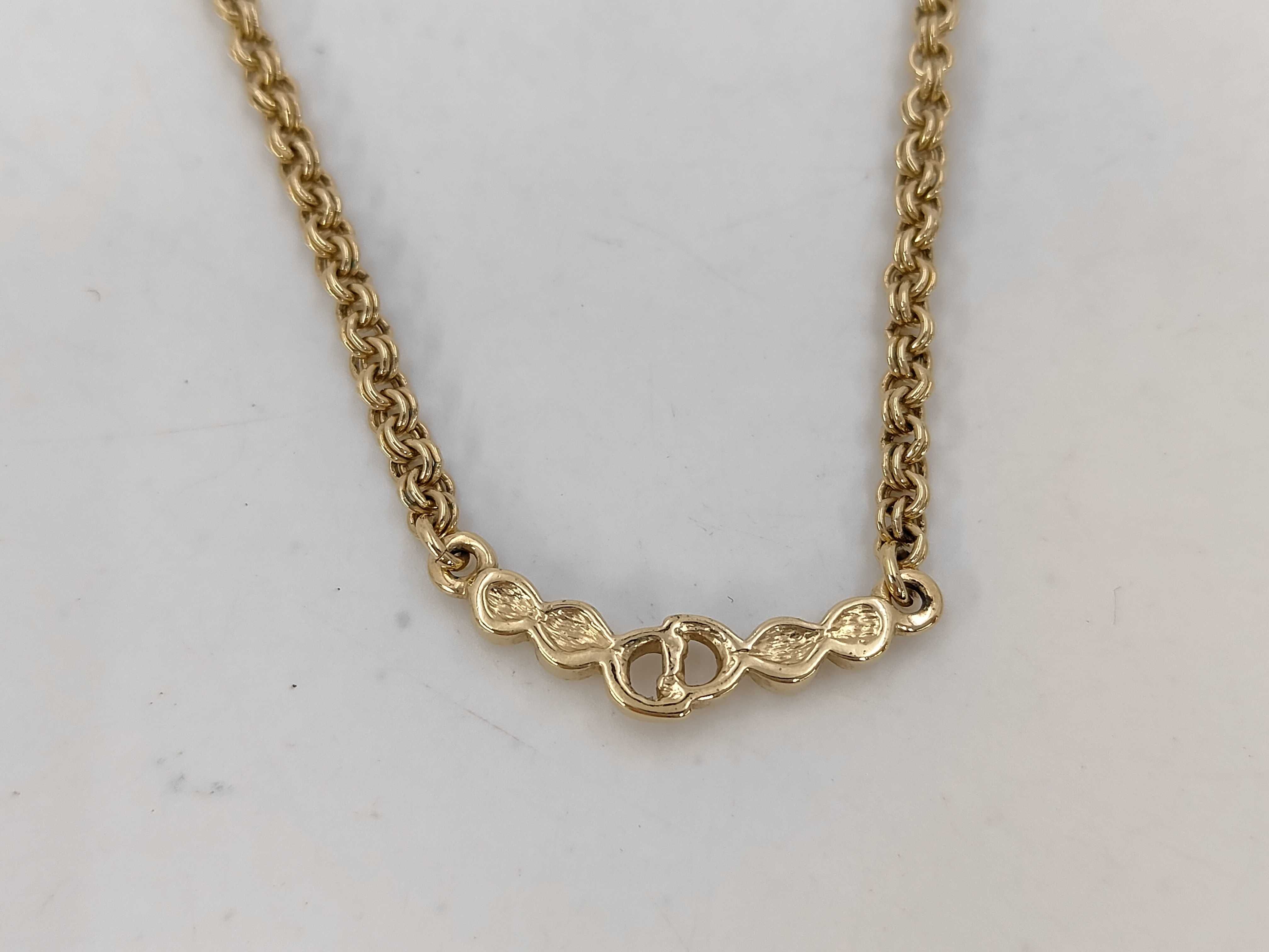 necklace — view 3