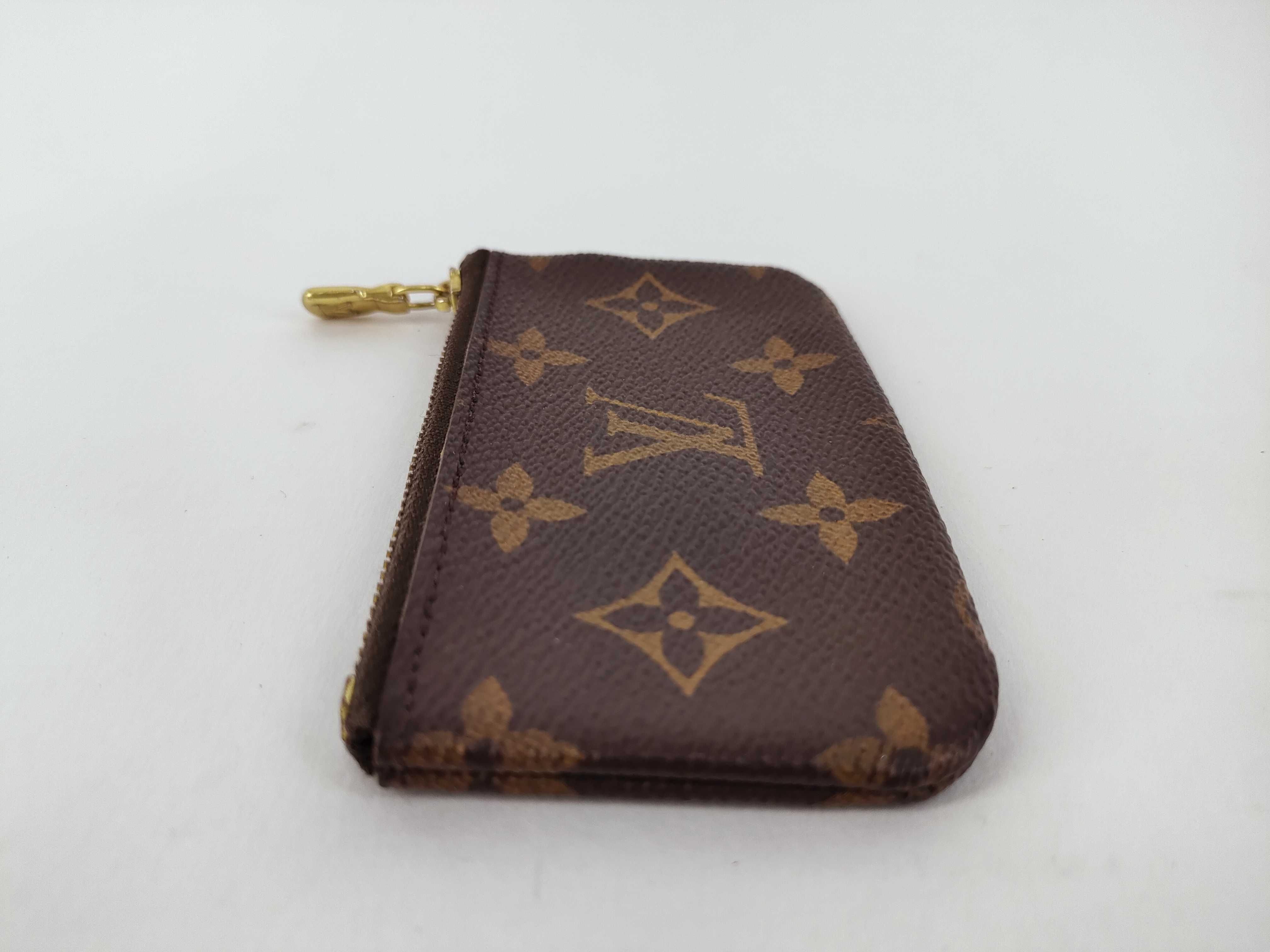 coin case — view 4