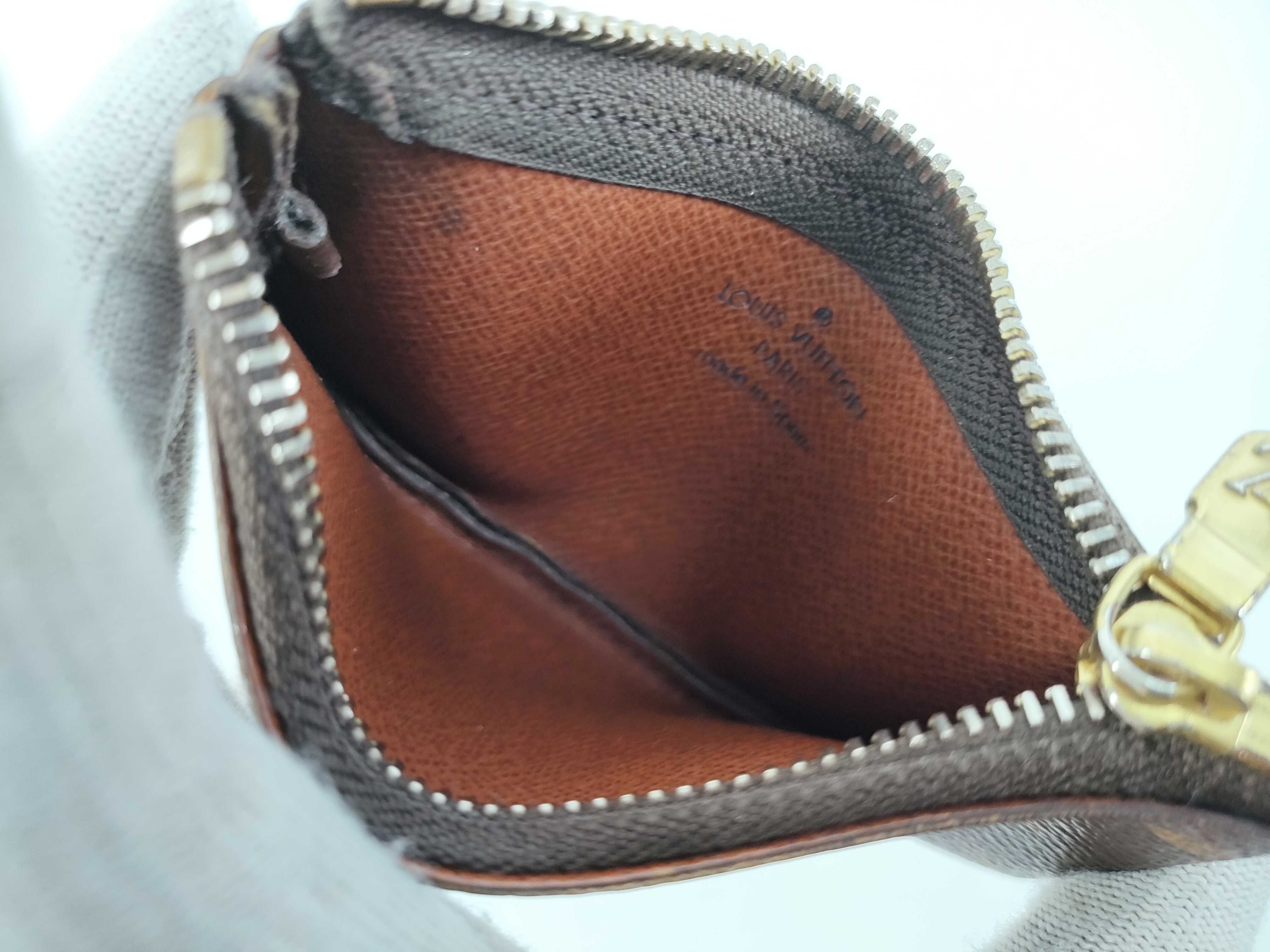 coin case — view 10