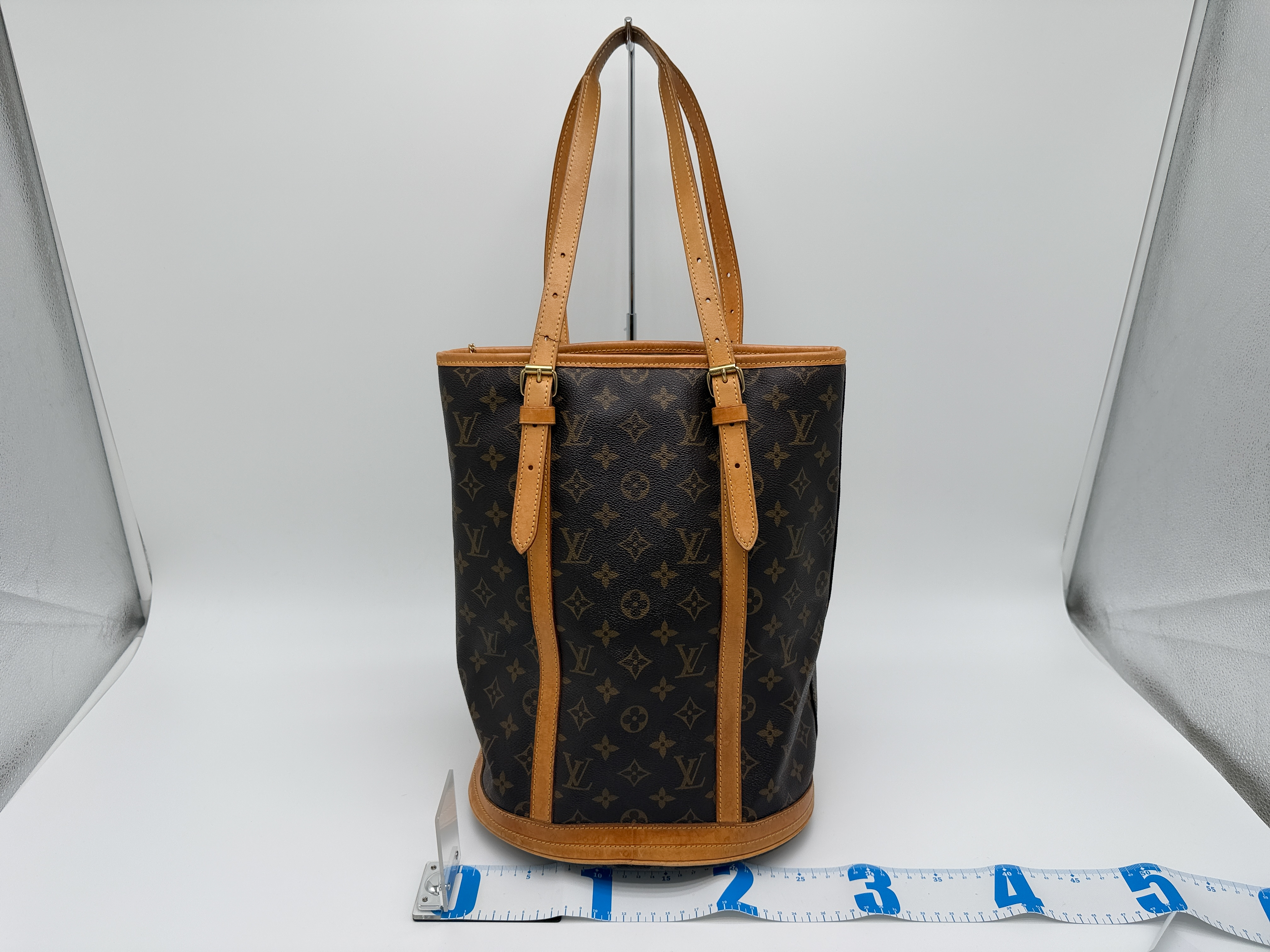 Monogram M42236 Bucket GM Shoulder Bag (No stickiness) — view 2