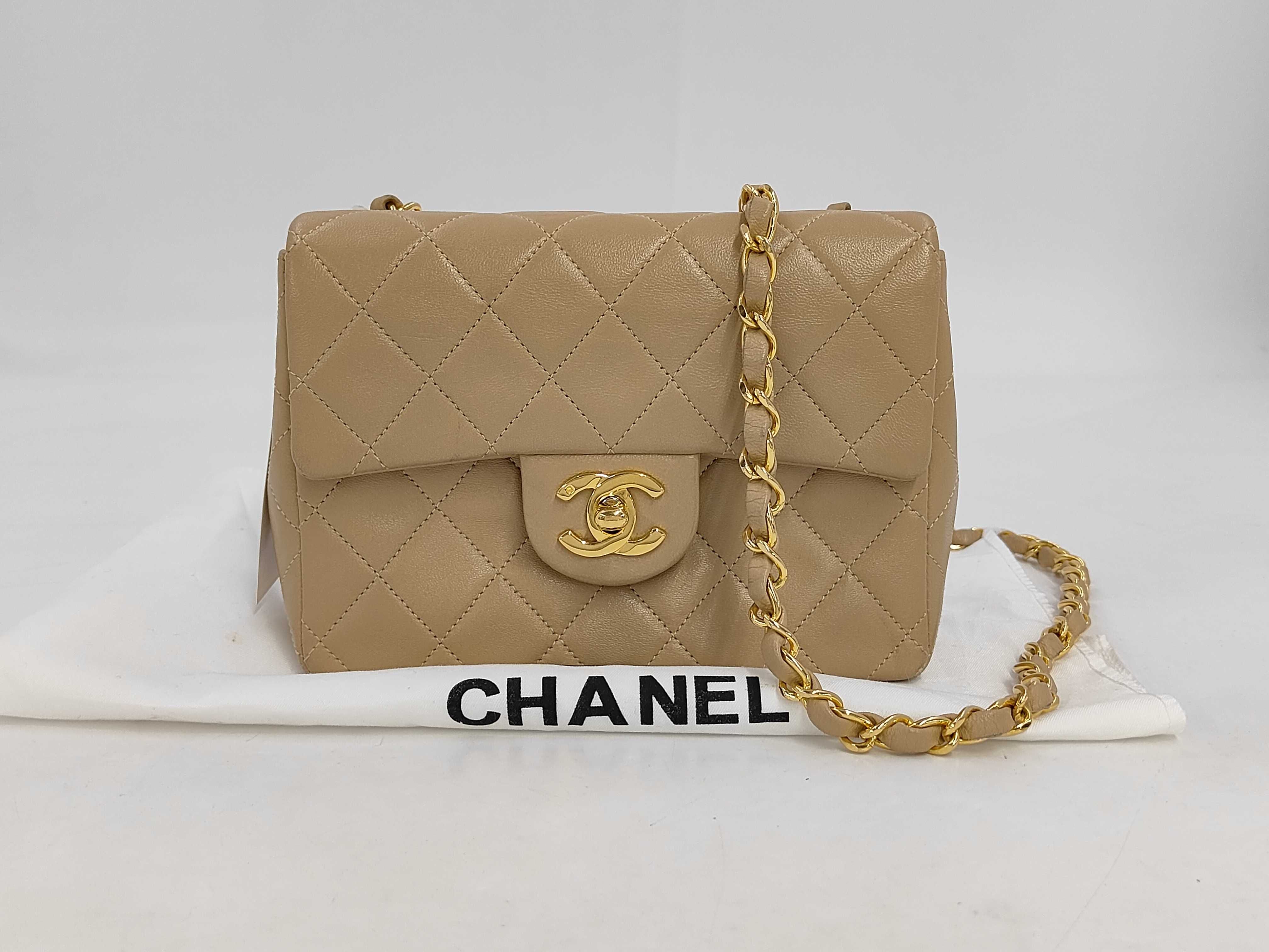 Lambskin Matelassé 20 Beige Single Flap Gold Hardware Chain Shoulder Bag