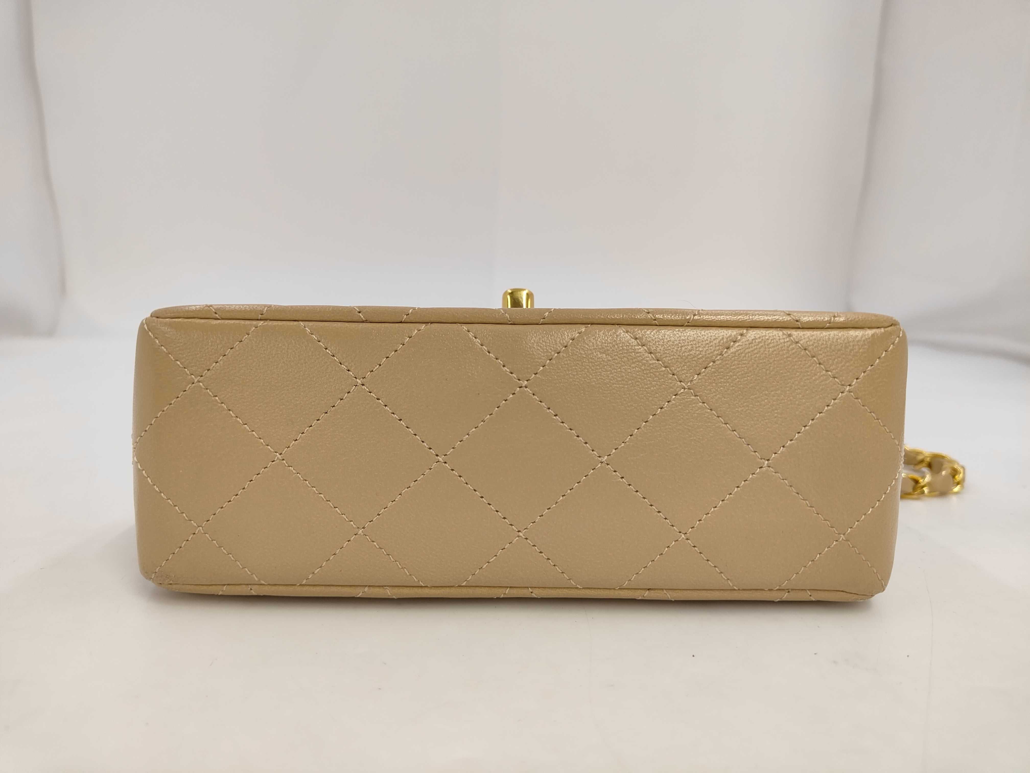 Lambskin Matelassé 20 Beige Single Flap Gold Hardware Chain Shoulder Bag — view 4
