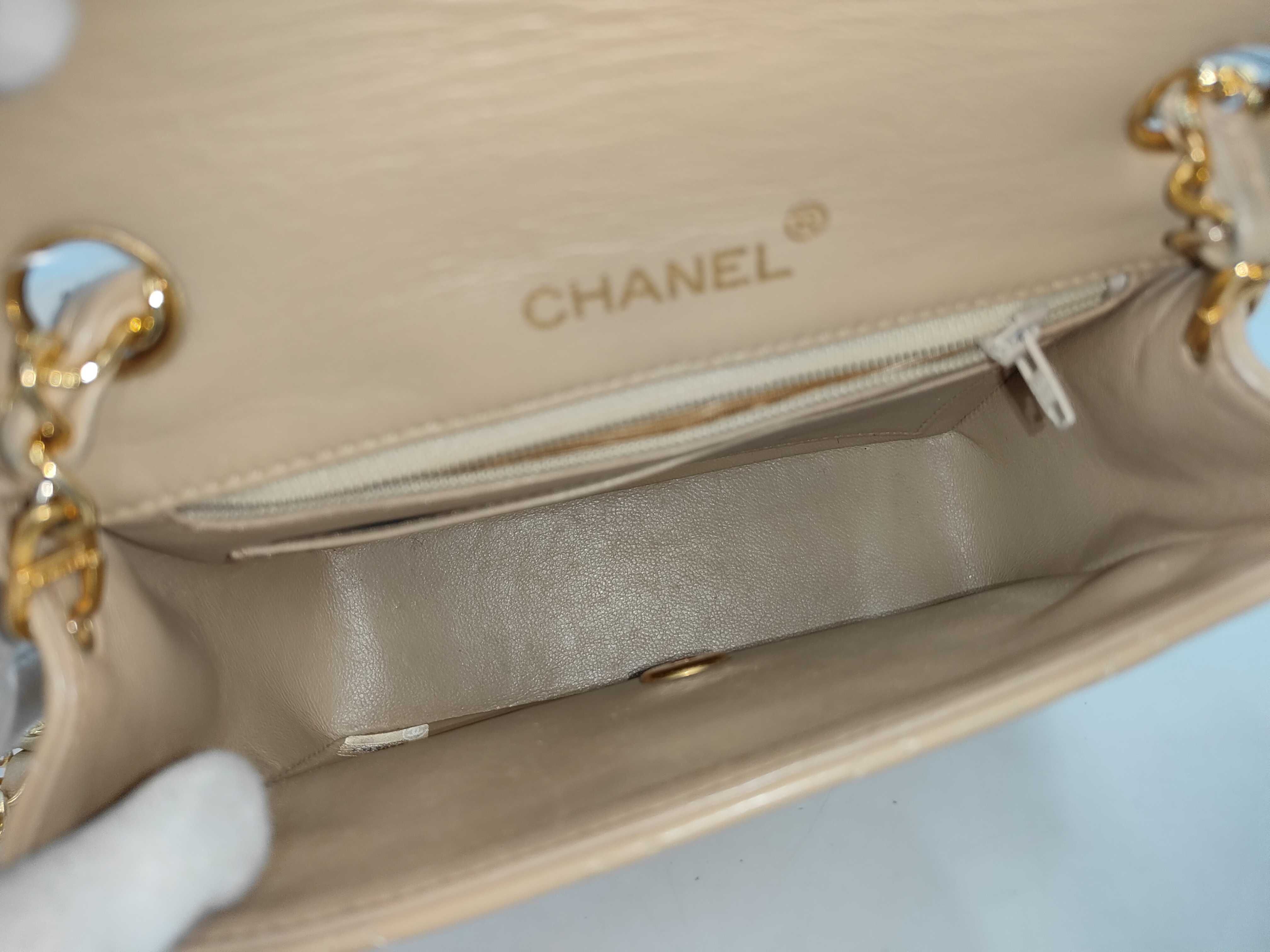 Lambskin Matelassé 20 Beige Single Flap Gold Hardware Chain Shoulder Bag — view 10