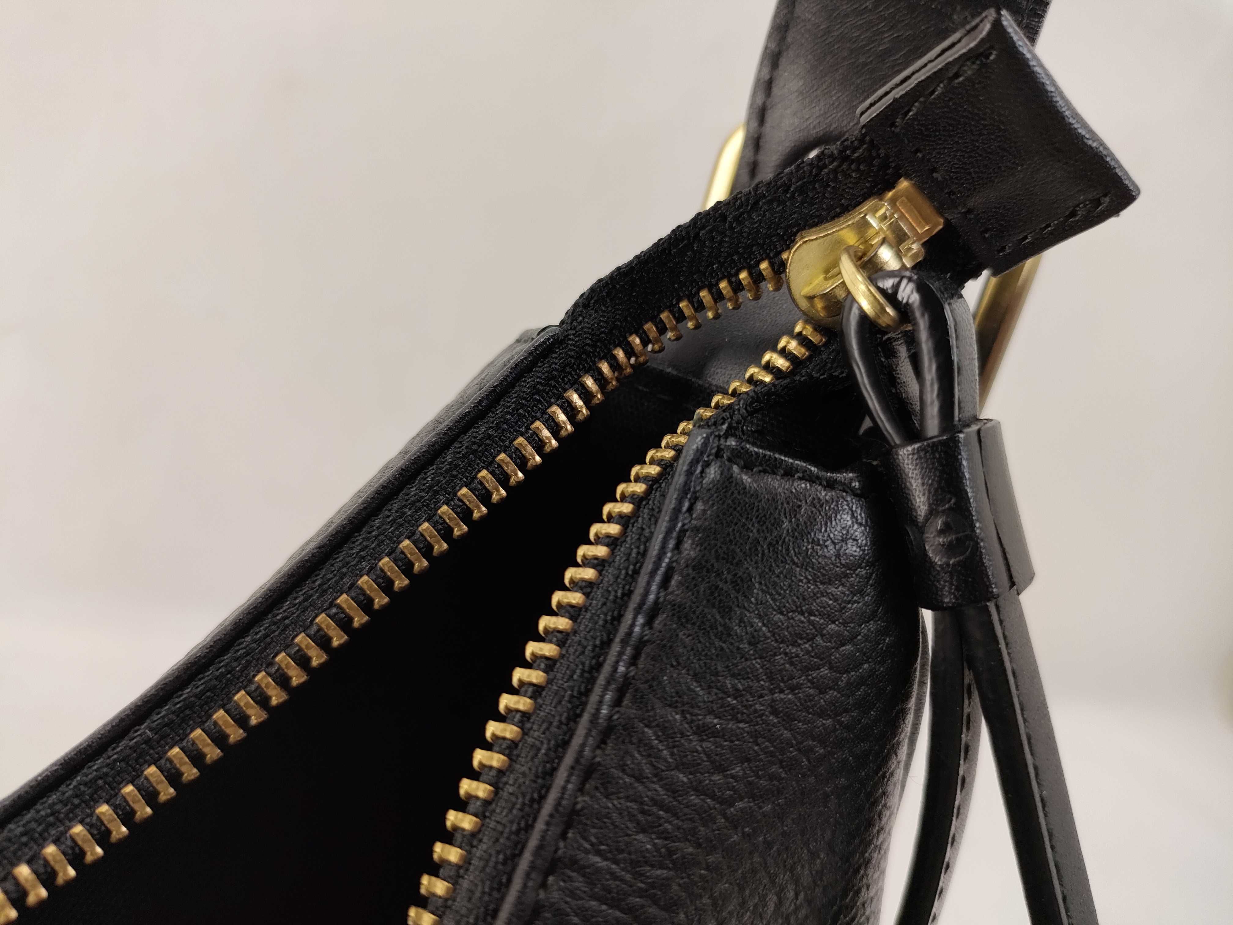 Half Moon Bag, sticker still attached, shoulder bag. — view 12