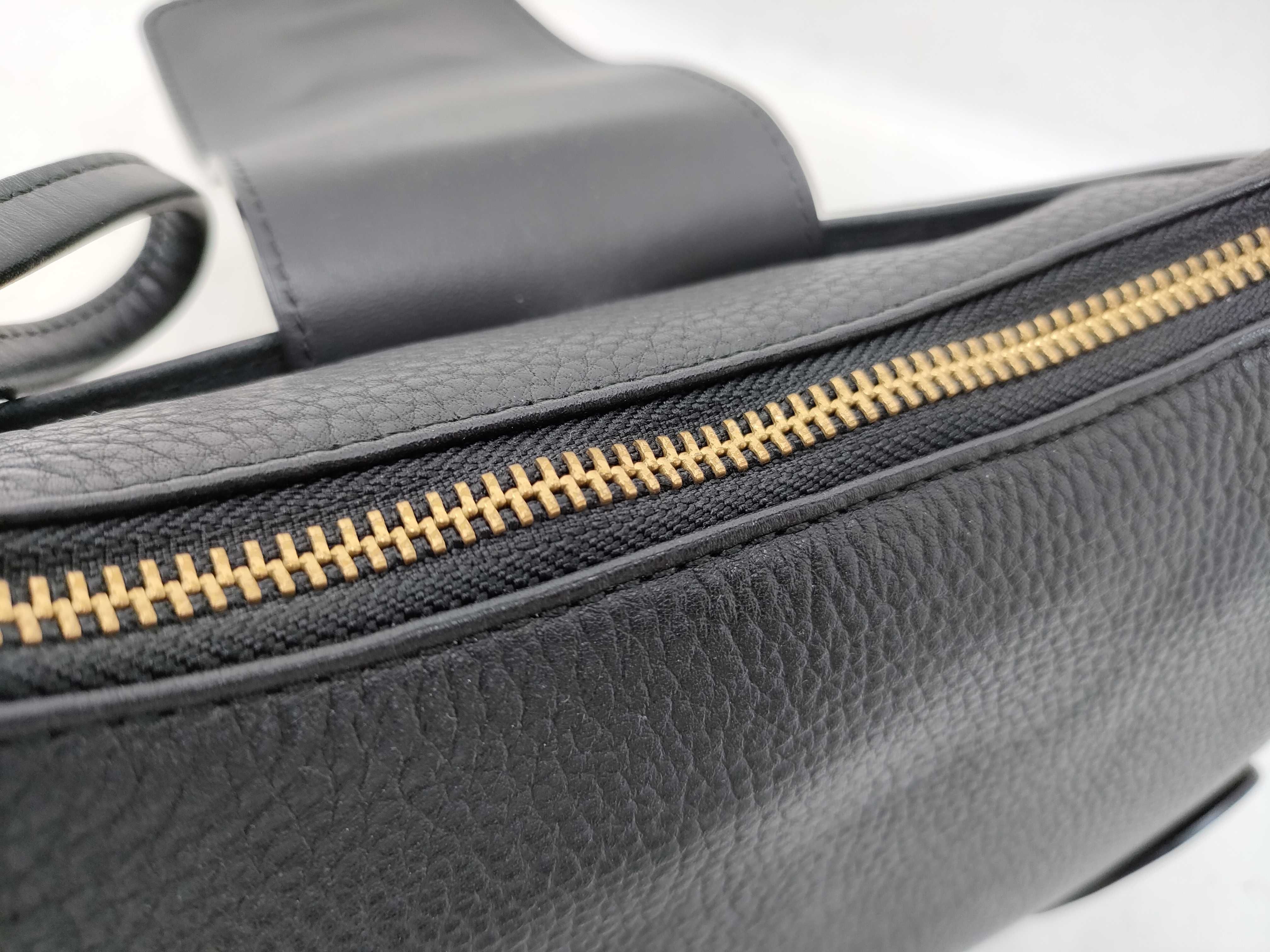 Half Moon Bag, sticker still attached, shoulder bag. — view 8