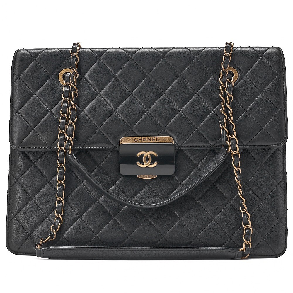 Calfskin Matelassé Beautylock Chain Shoulder Bag, Black
