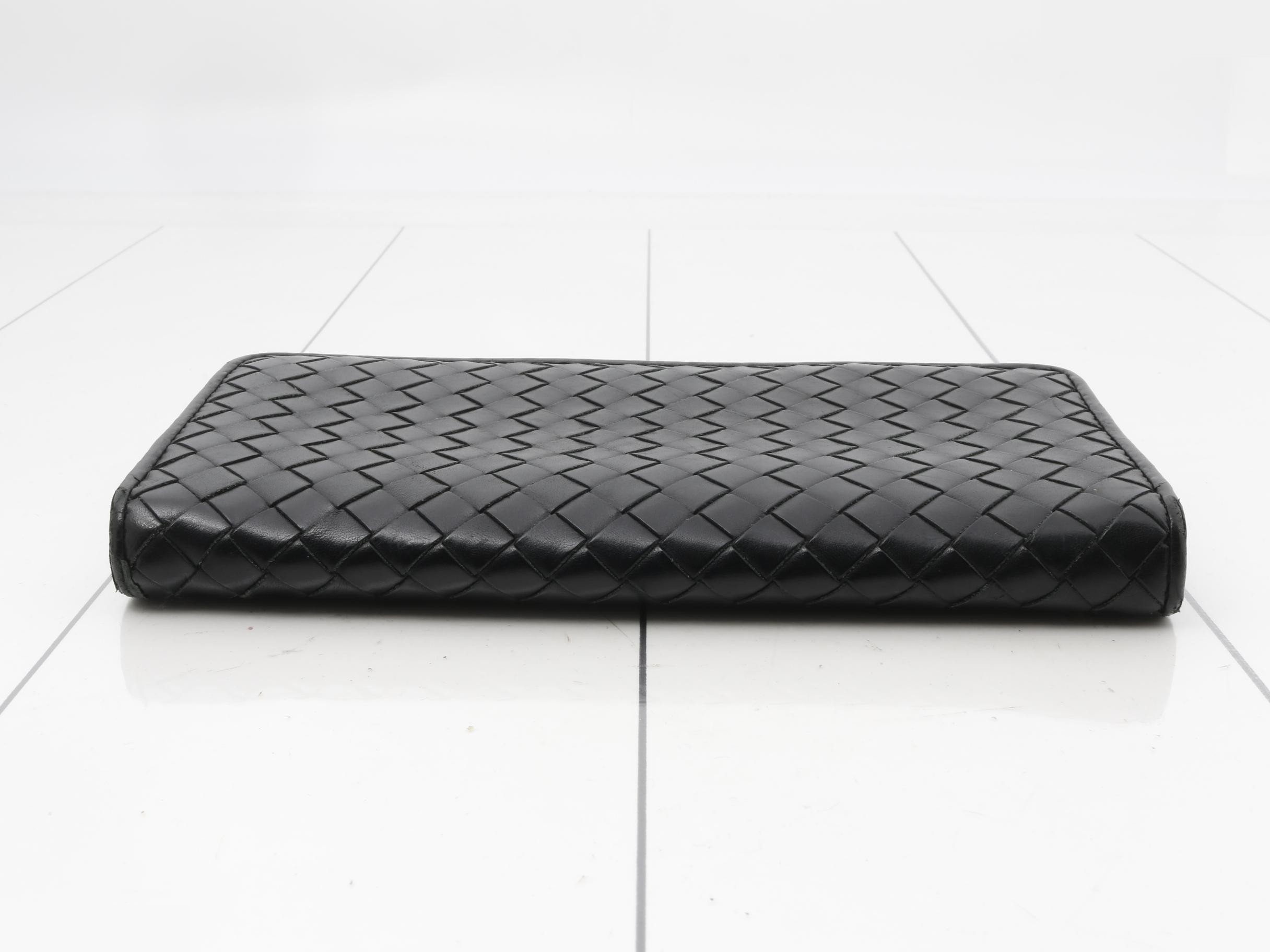 Intrecciato (bag) and wallet, round zipper long wallet, black — view 3