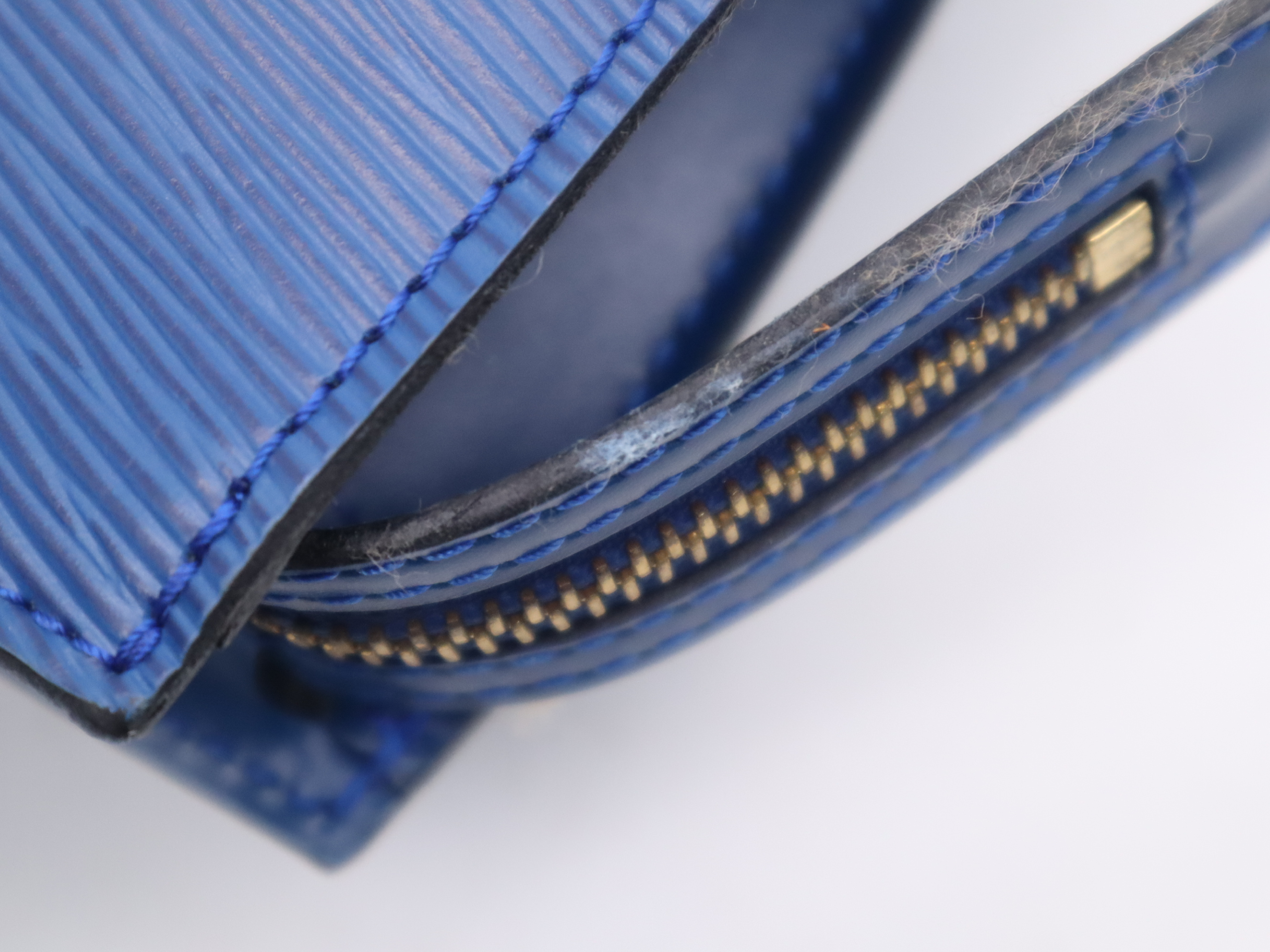 M52275 Epi Saint Jacques Toledo Blue Tote Bag — view 13