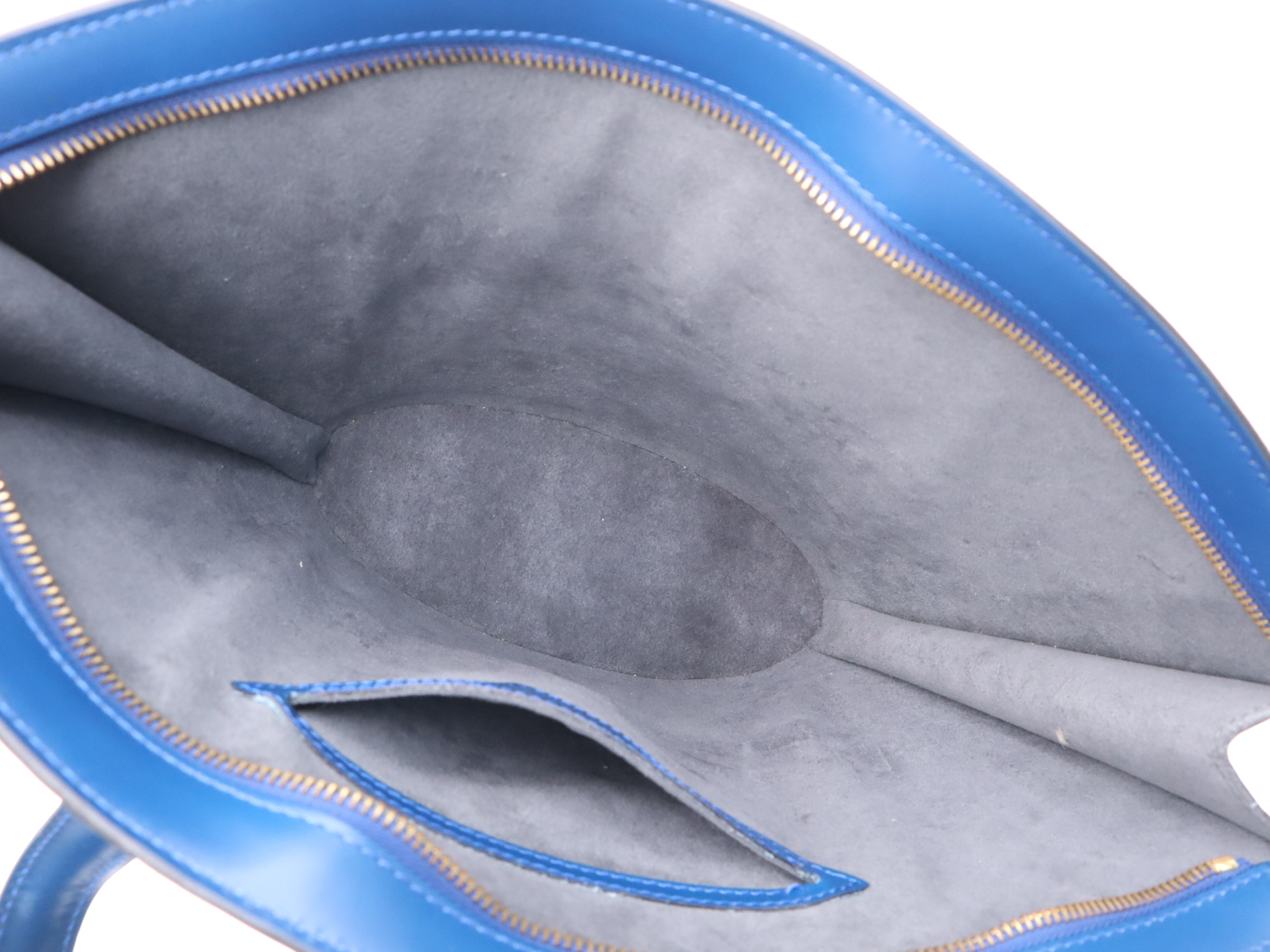 M52275 Epi Saint Jacques Toledo Blue Tote Bag — view 15