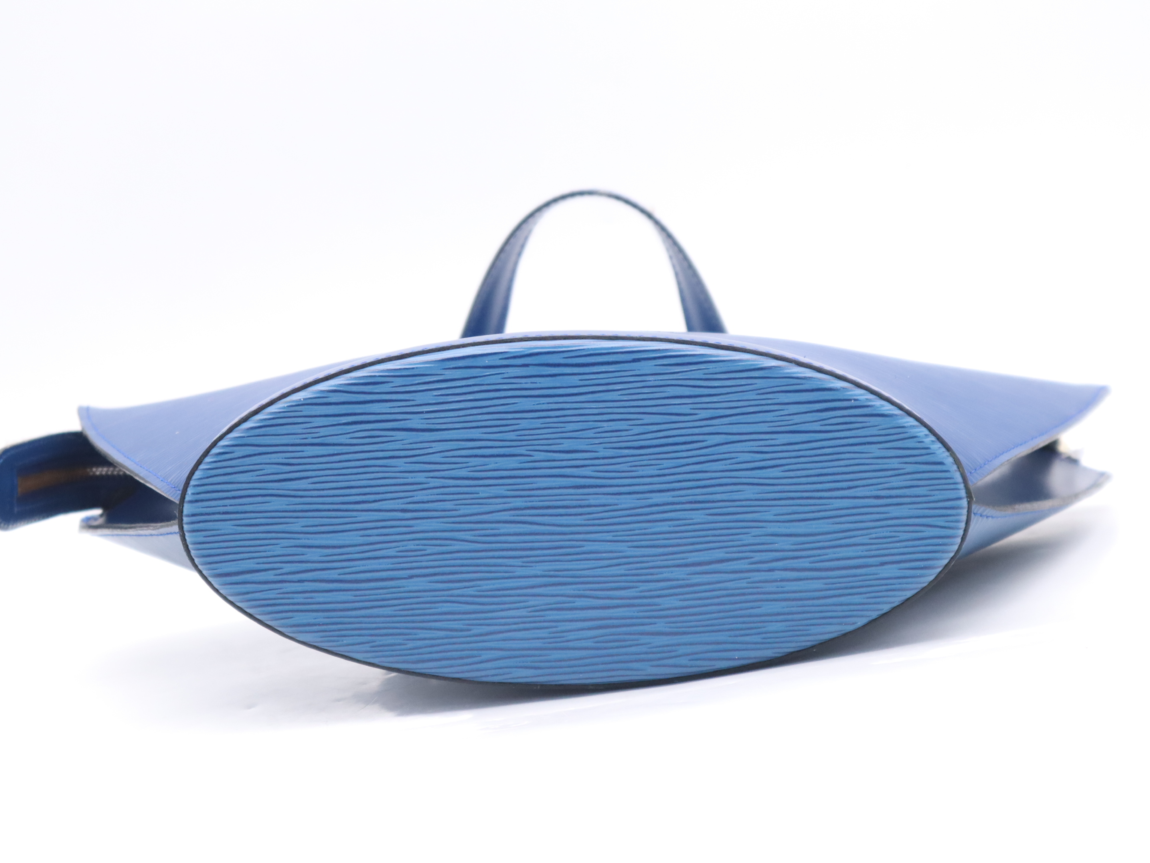 M52275 Epi Saint Jacques Toledo Blue Tote Bag — view 4