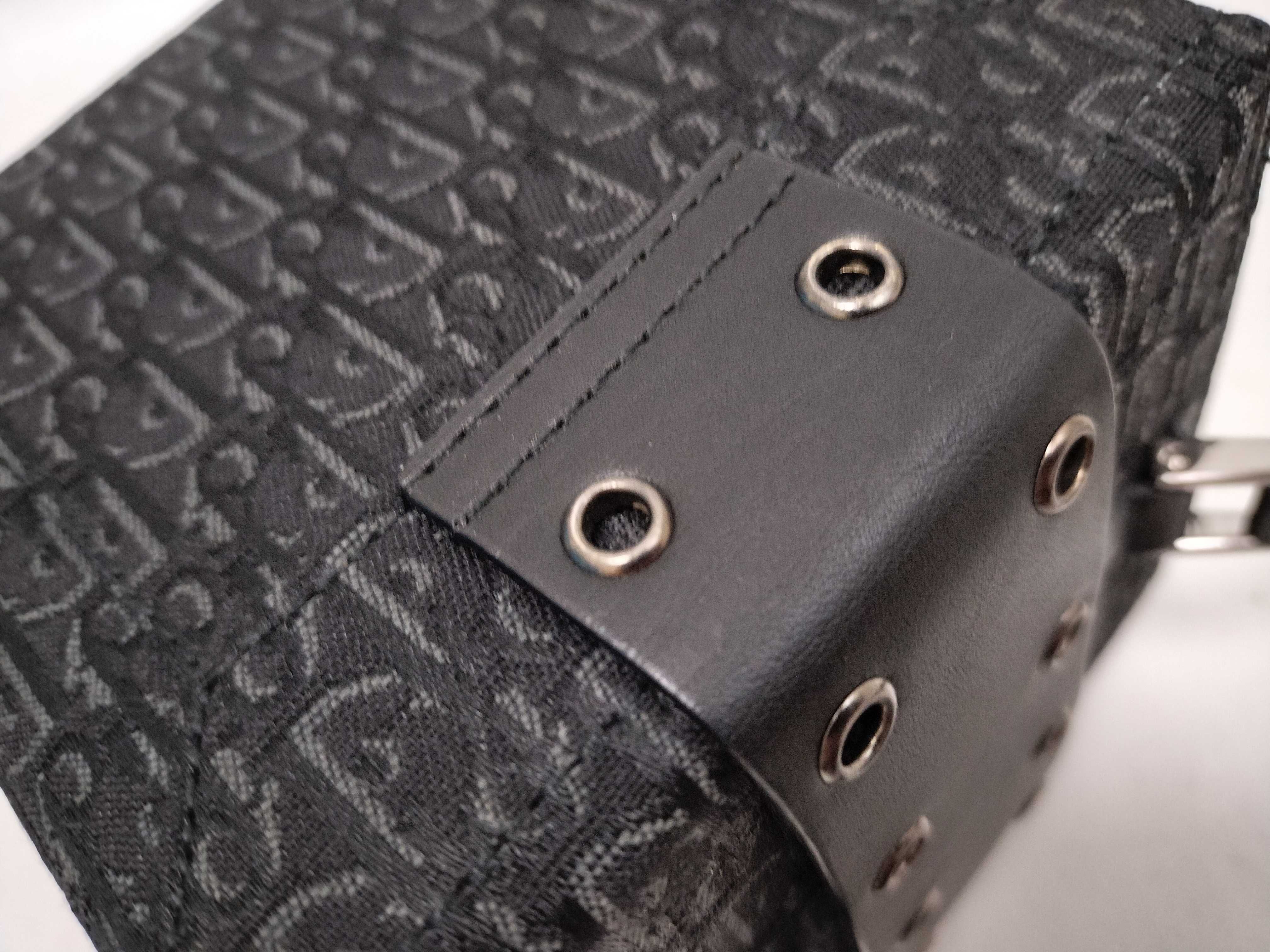 Trotter Canvas Black 2002 Vanity Bag — view 15