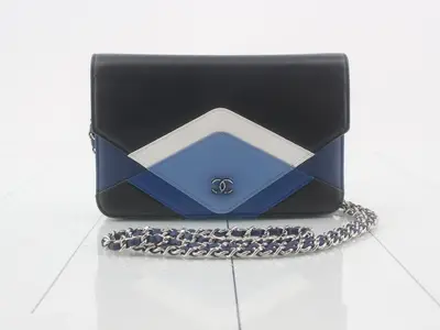 Leather Coco Mark Chain Wallet