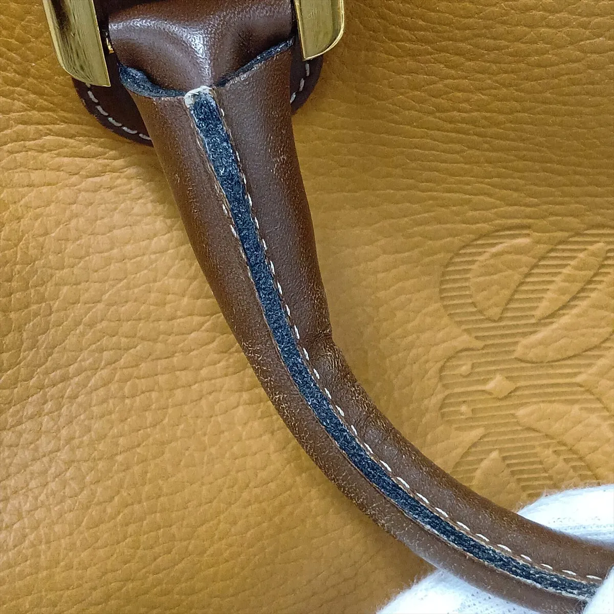 Amazona 32 Leather Handbag, Beige x Brown — view 10