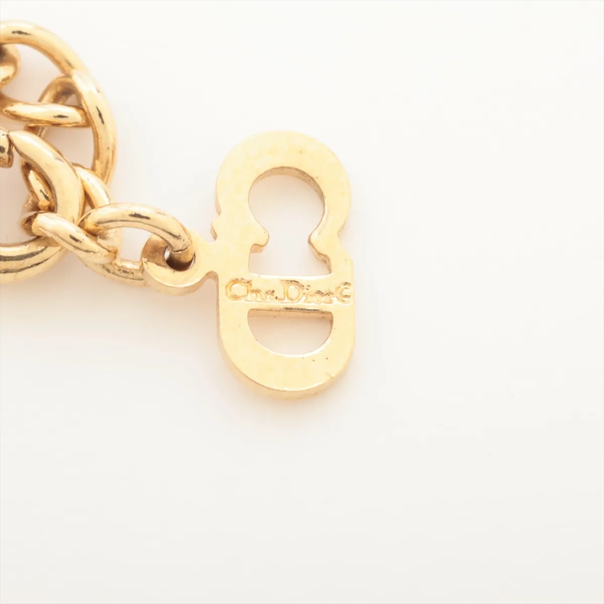necklace, gold plated with faux pearls. Shows wear, tarnishing, and discoloration. — view 4
