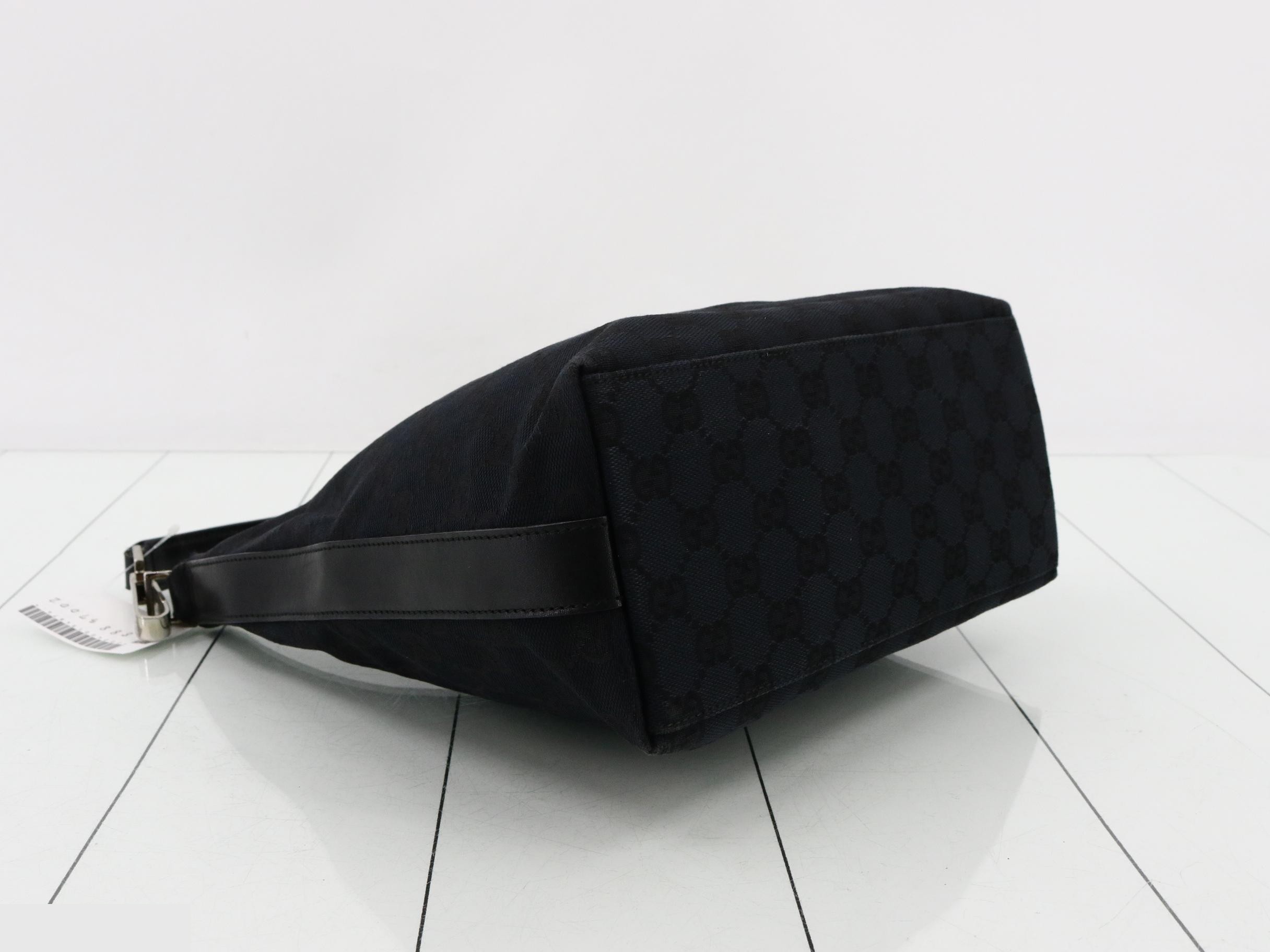 GG Canvas (Bag) Hobo One-Shoulder Bag — view 5