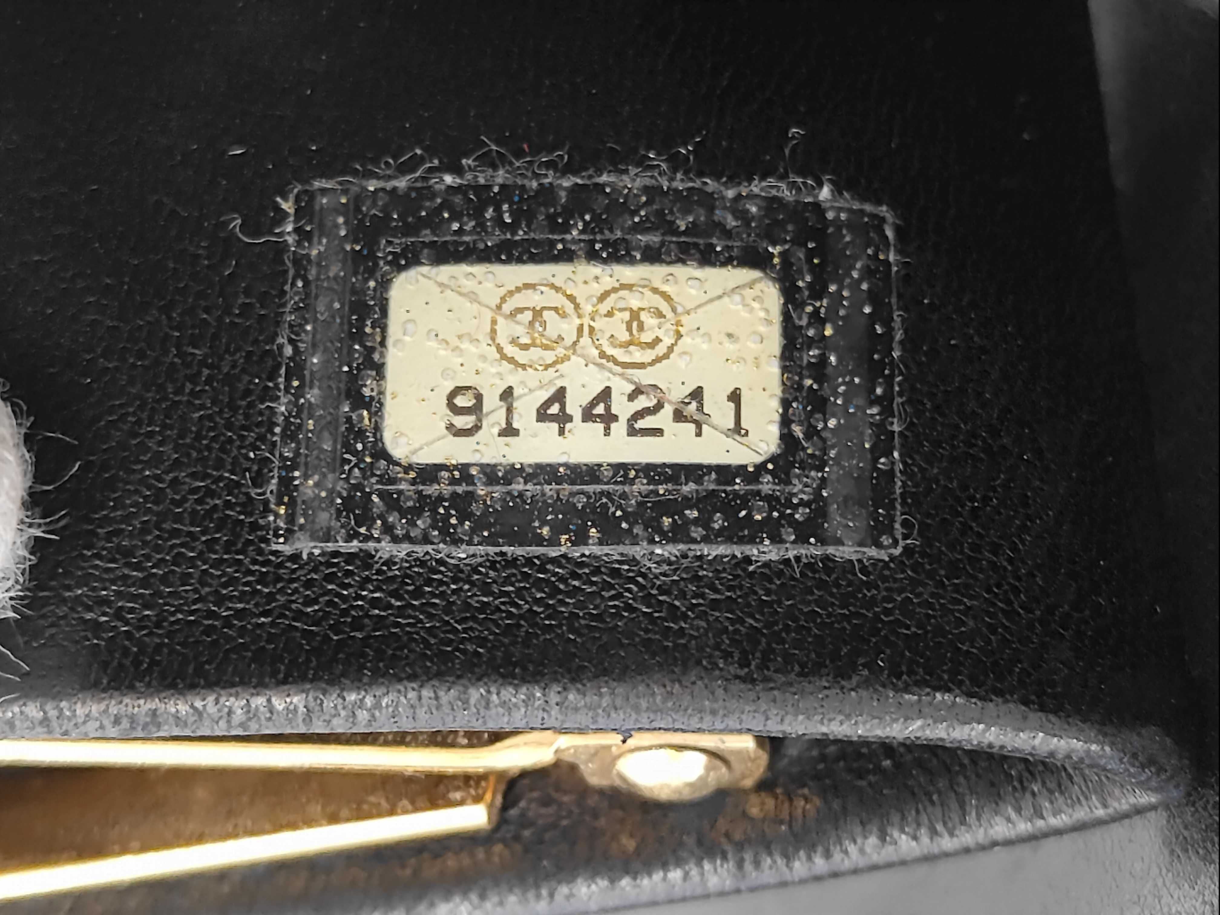 Big Logo Caviar Long Wallet — view 9