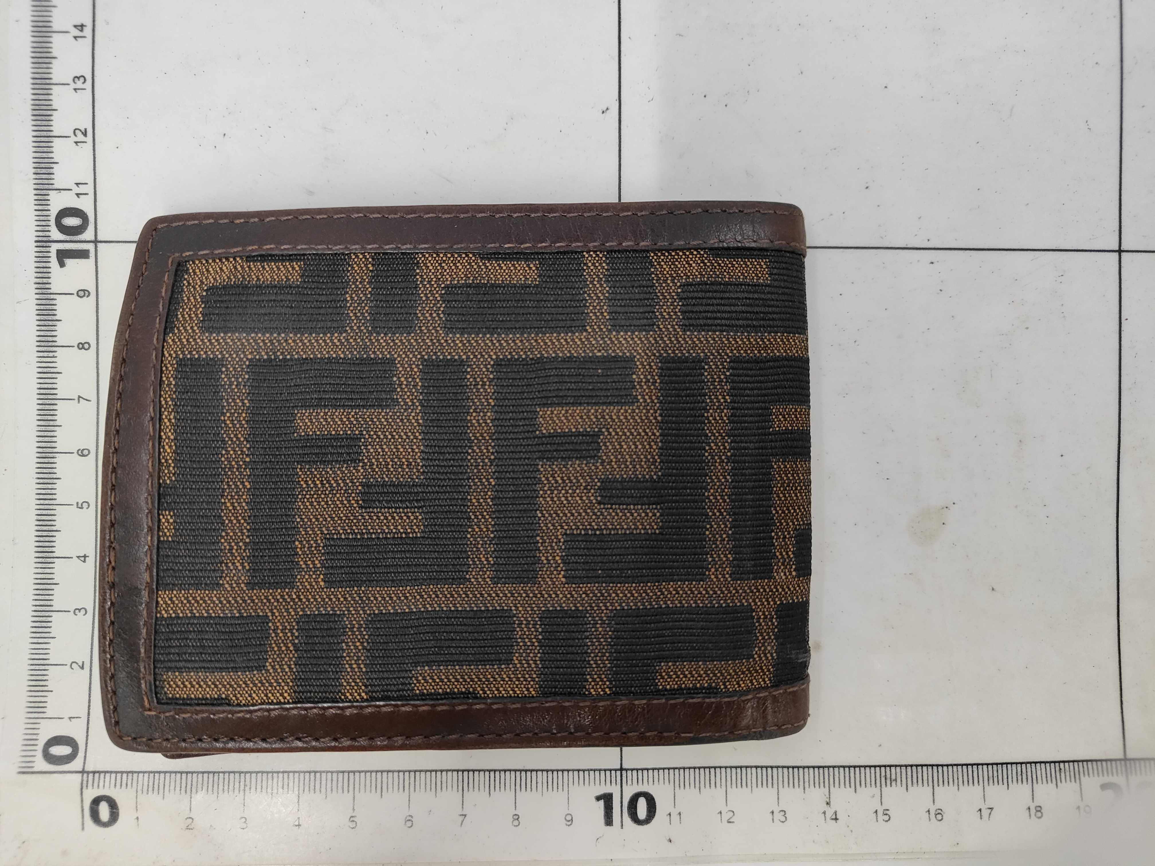 wallet — view 2