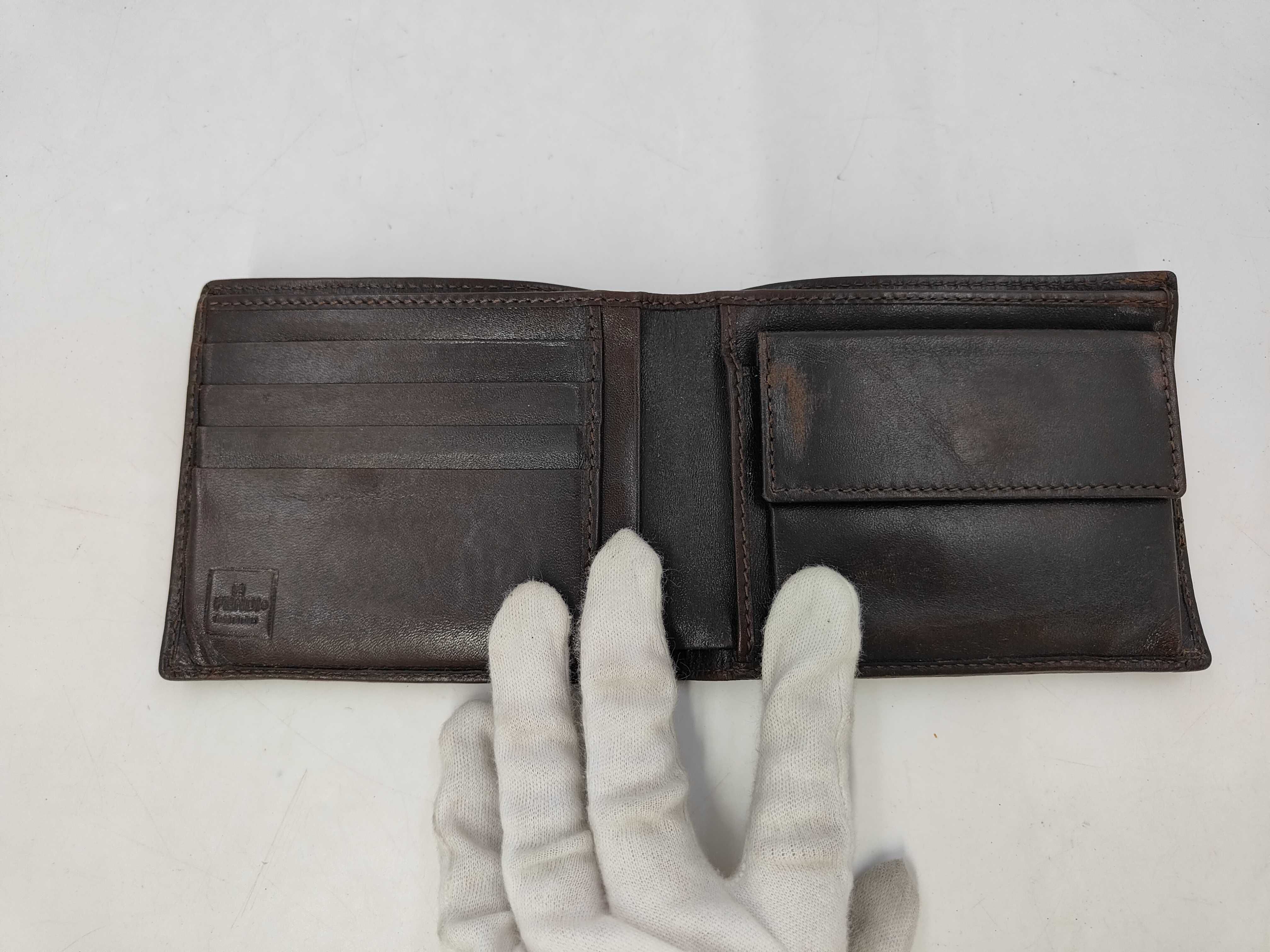wallet — view 4