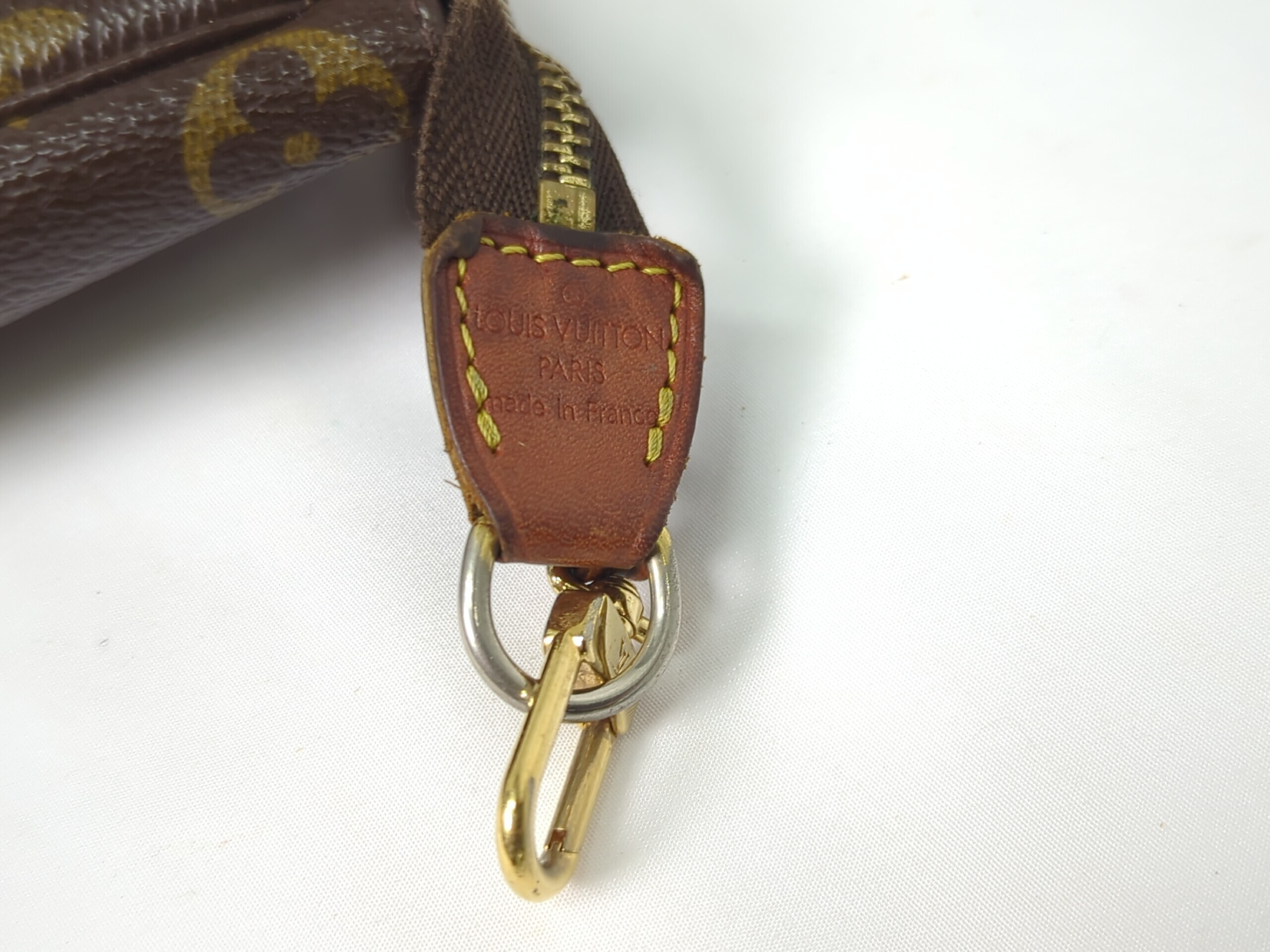 M51980 Monogram Accessoires Handbag — view 12