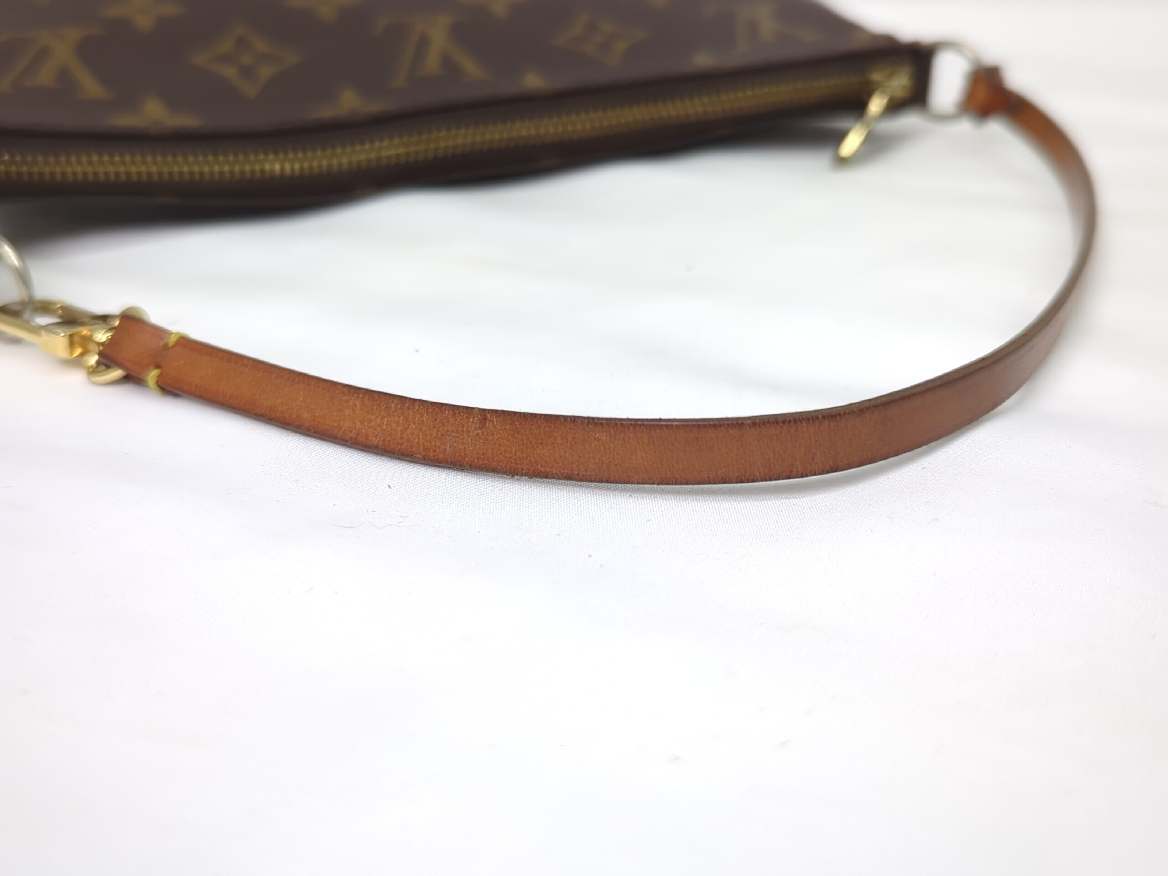 M51980 Monogram Accessoires Handbag — view 6