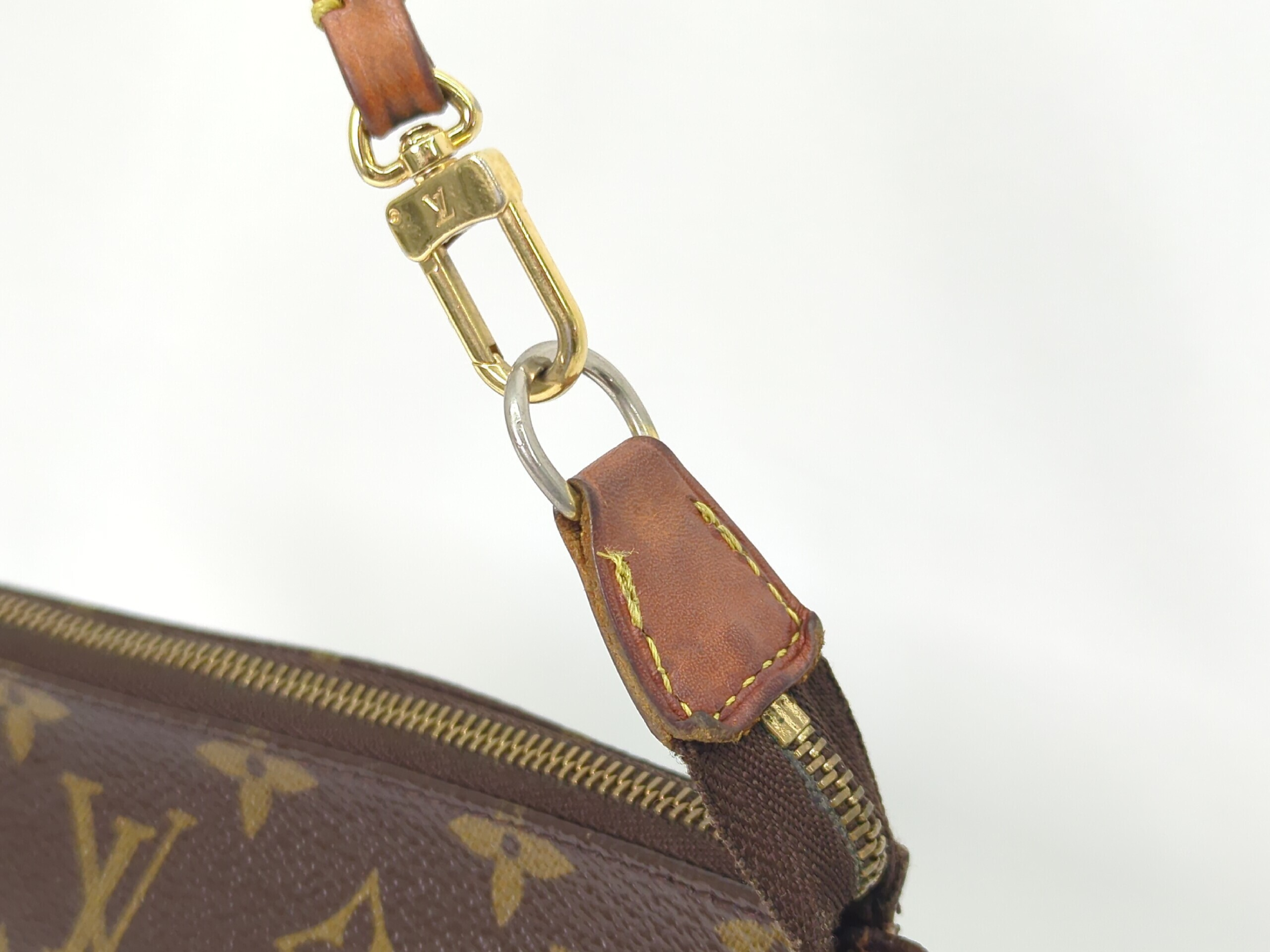 M51980 Monogram Accessoires Handbag — view 8