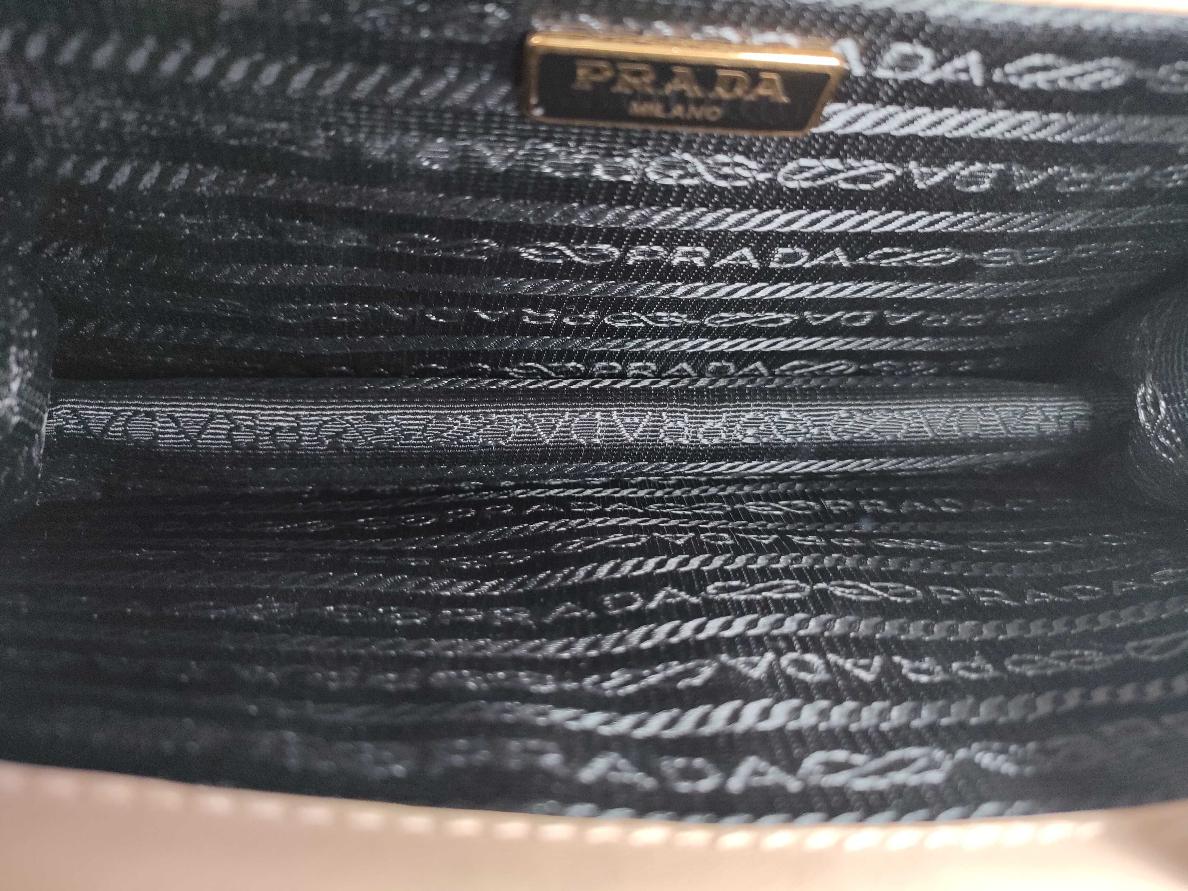 Chain Shoulder Bag — view 10
