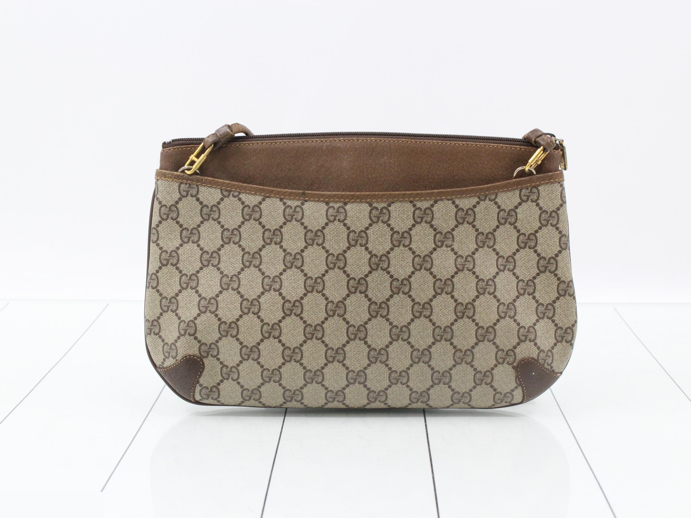 GG Supreme Shoulder Bag — view 2
