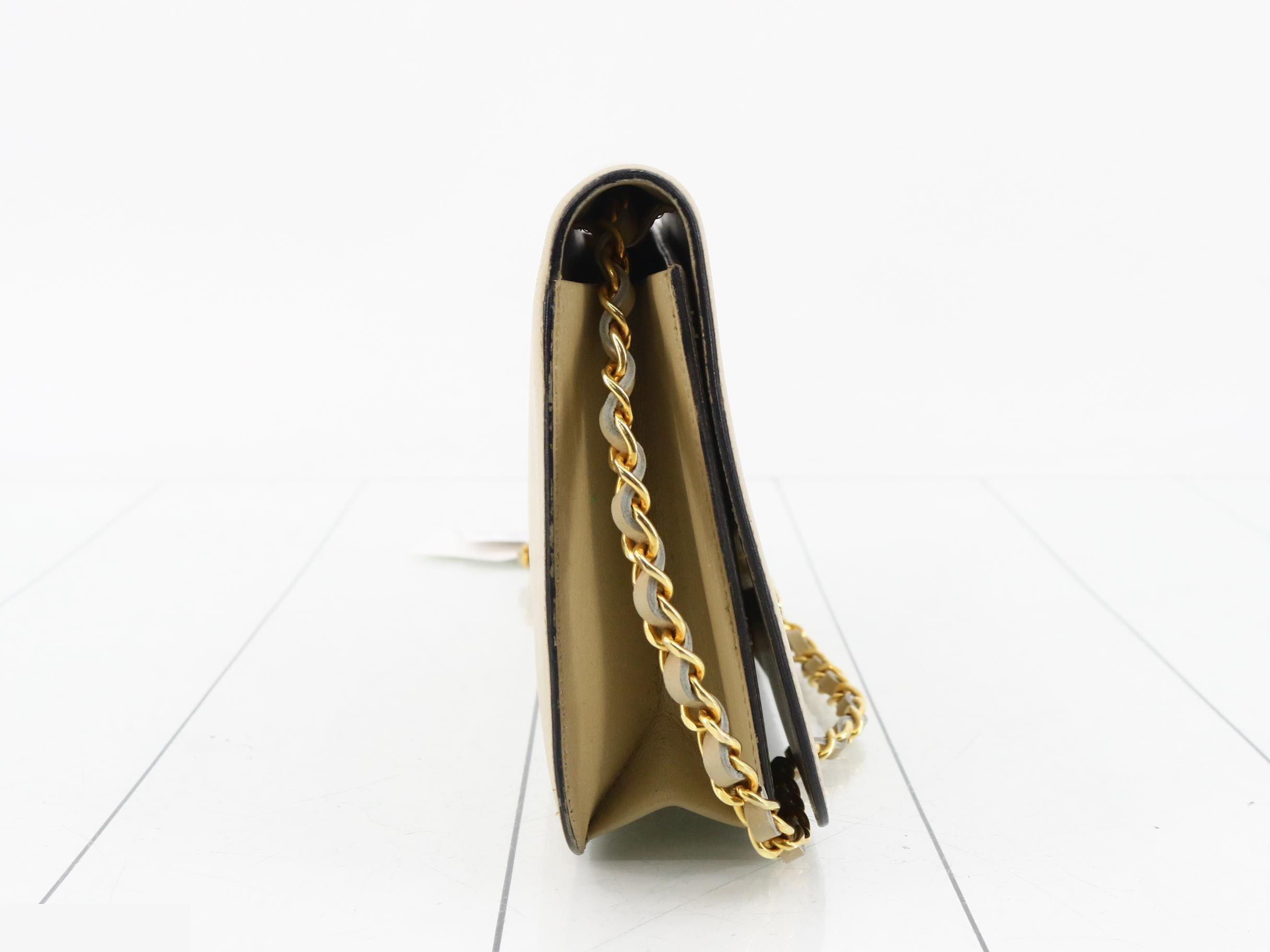 Coco Mark Chain One Shoulder Bag — view 4