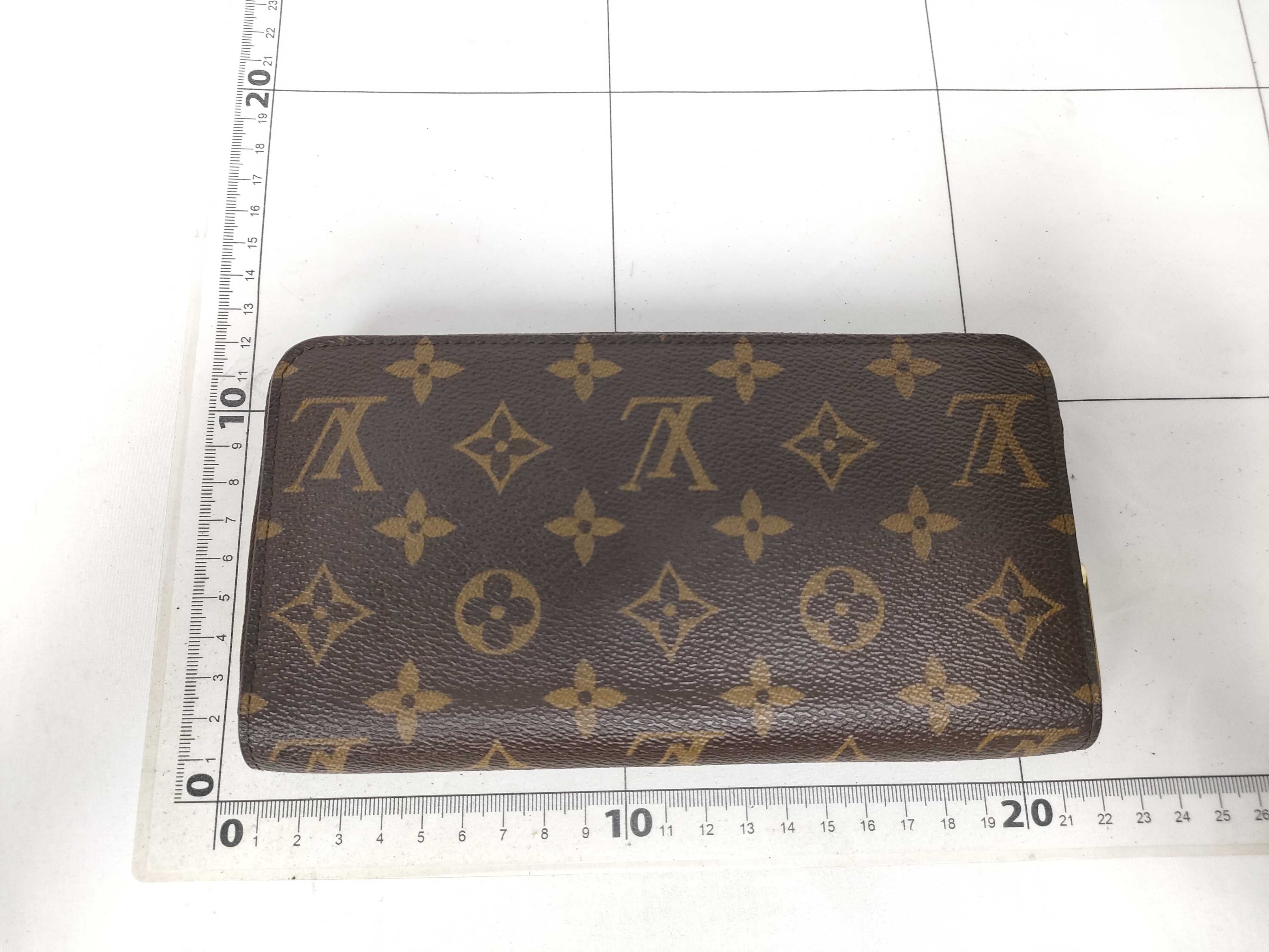 Mahina Louis Vuitton Monogram Ice Gold Zippy Wallet RFID Long Wallet M27030 — view 2