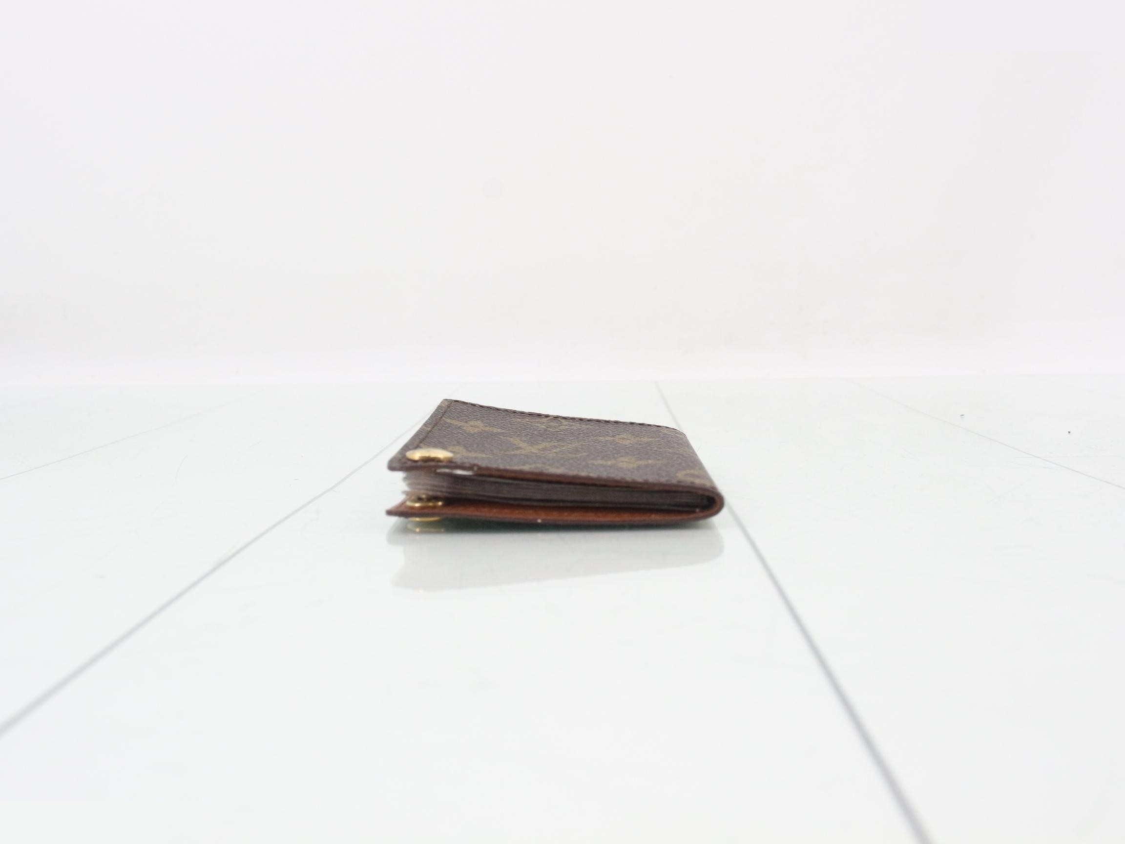 Pass Case — view 3