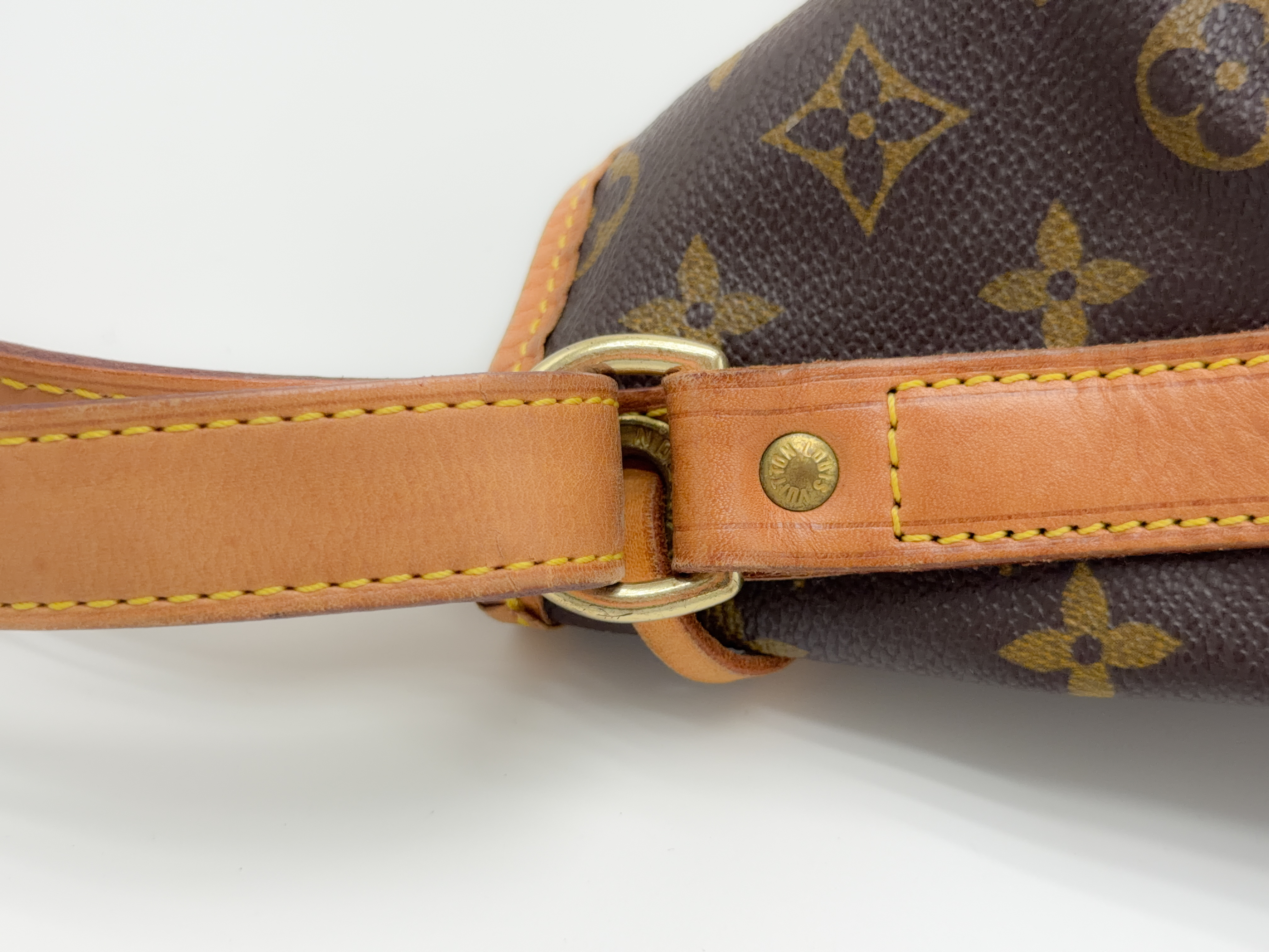 Monogram M42224 Noe AR0021 Shoulder Bag — view 5