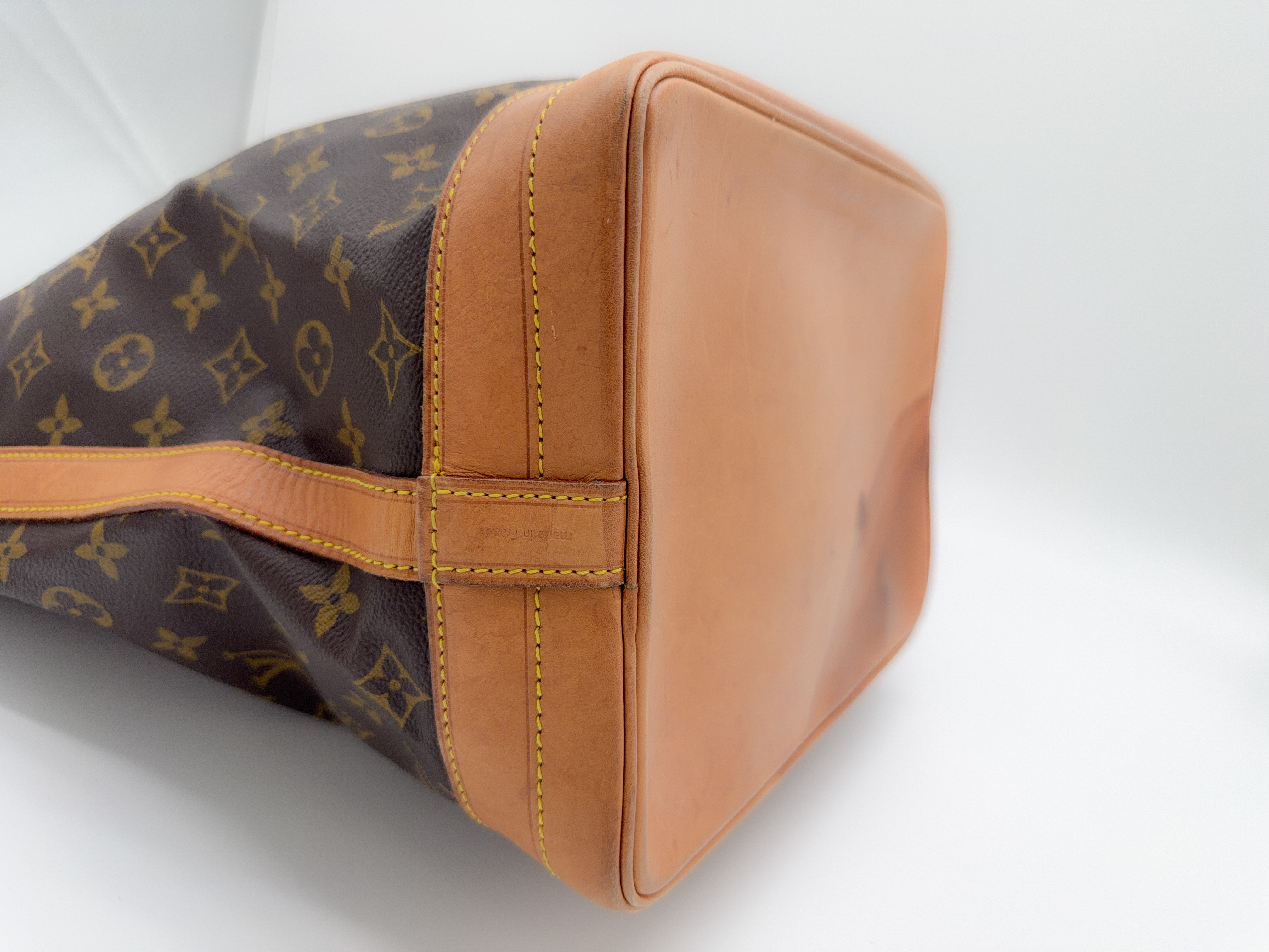 Monogram M42224 Noe AR0021 Shoulder Bag — view 9