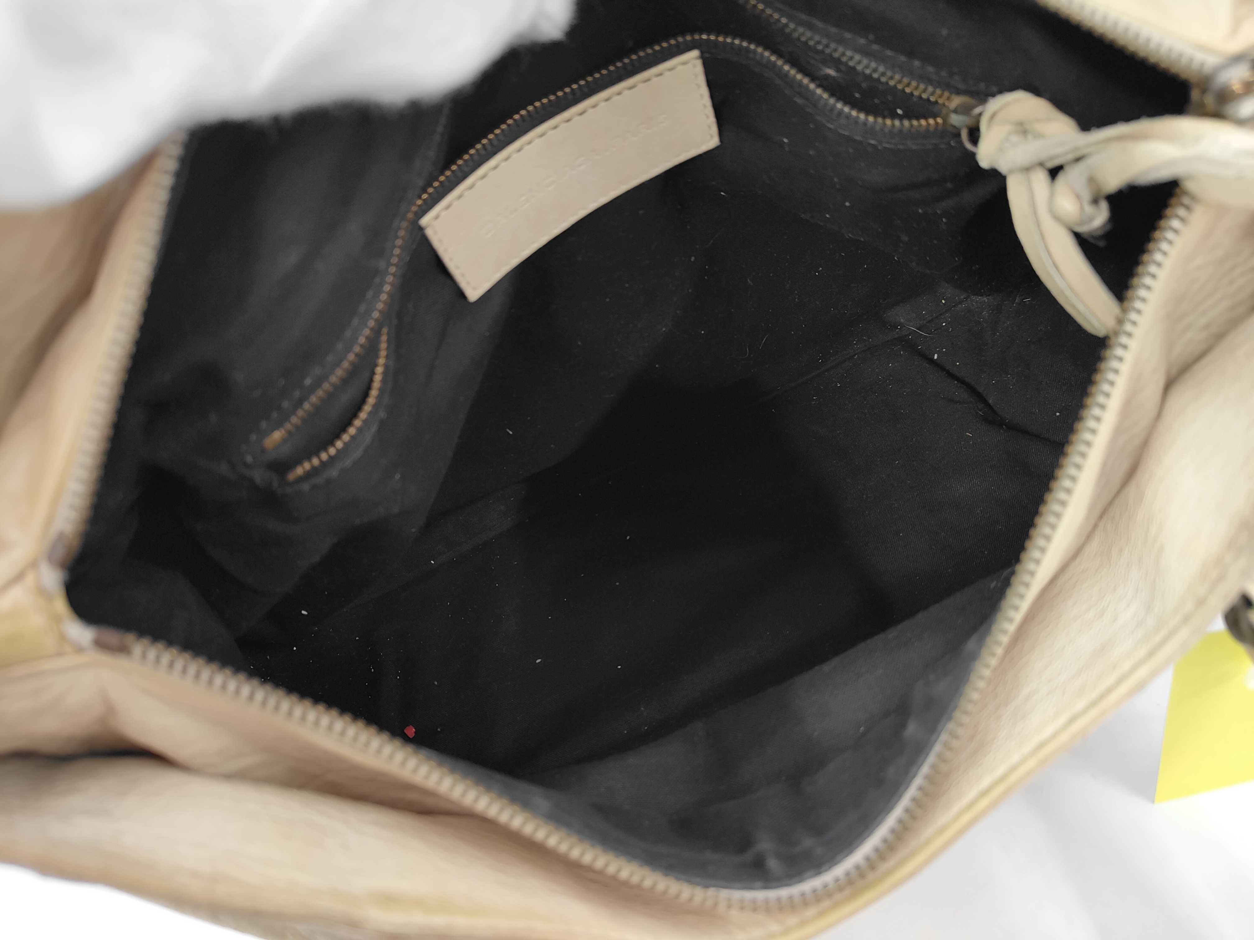 The Giant City 128522 Beige Handbag — view 8