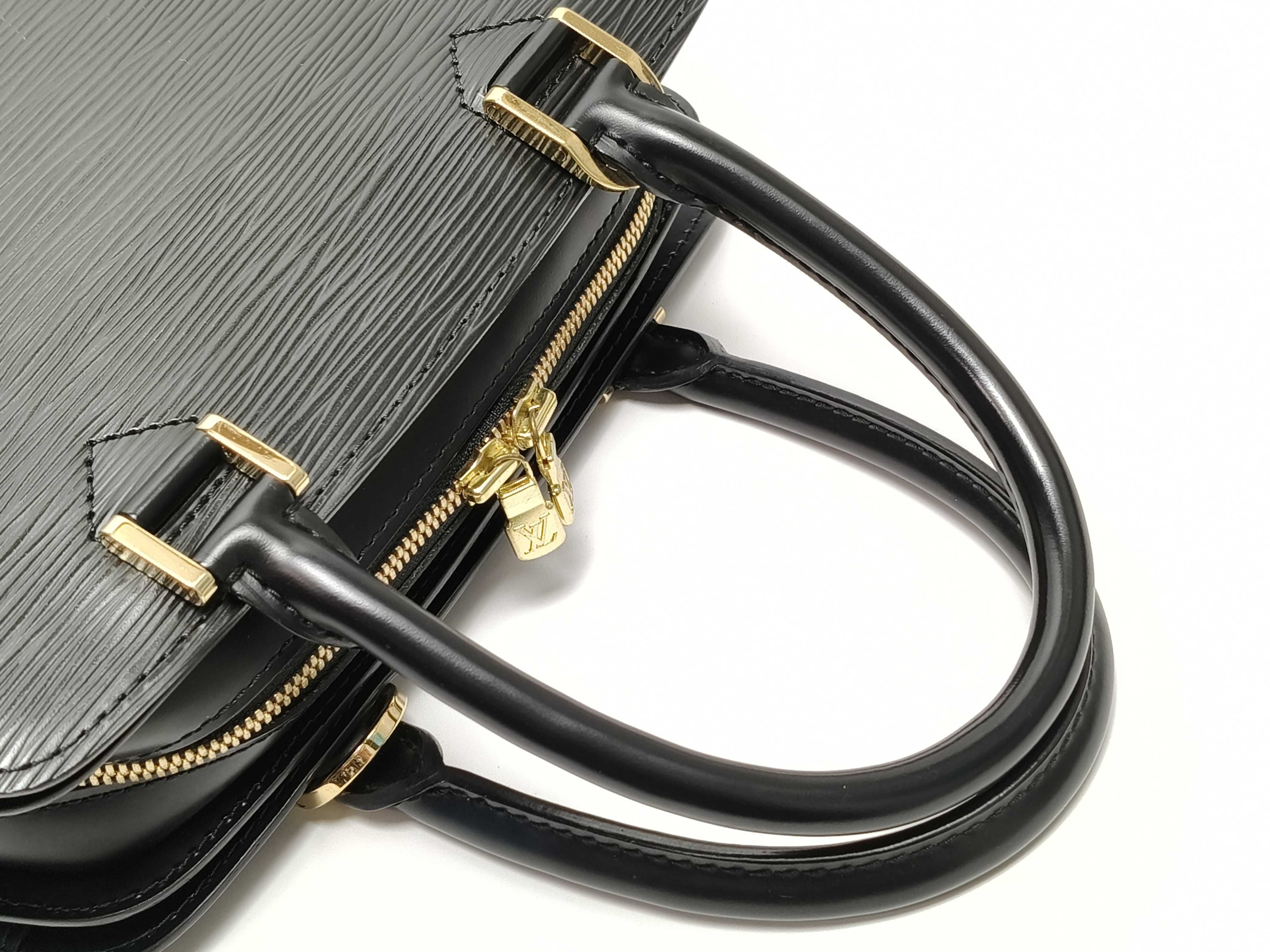 Epi Leather M52052 Pont Neuf Noir Handbag — view 3