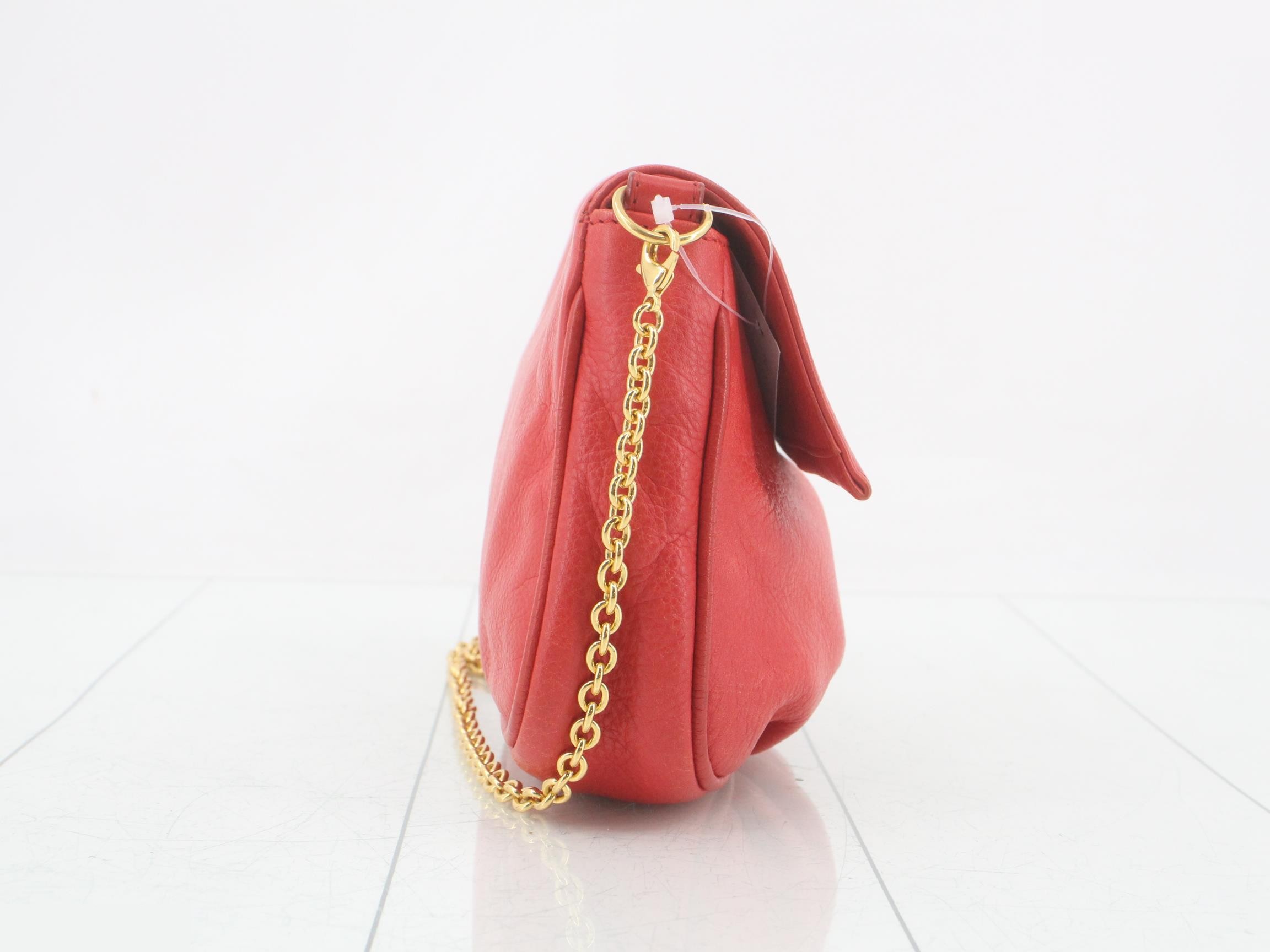 Leather Chain Mamma Bucket Shoulder Bag — view 4
