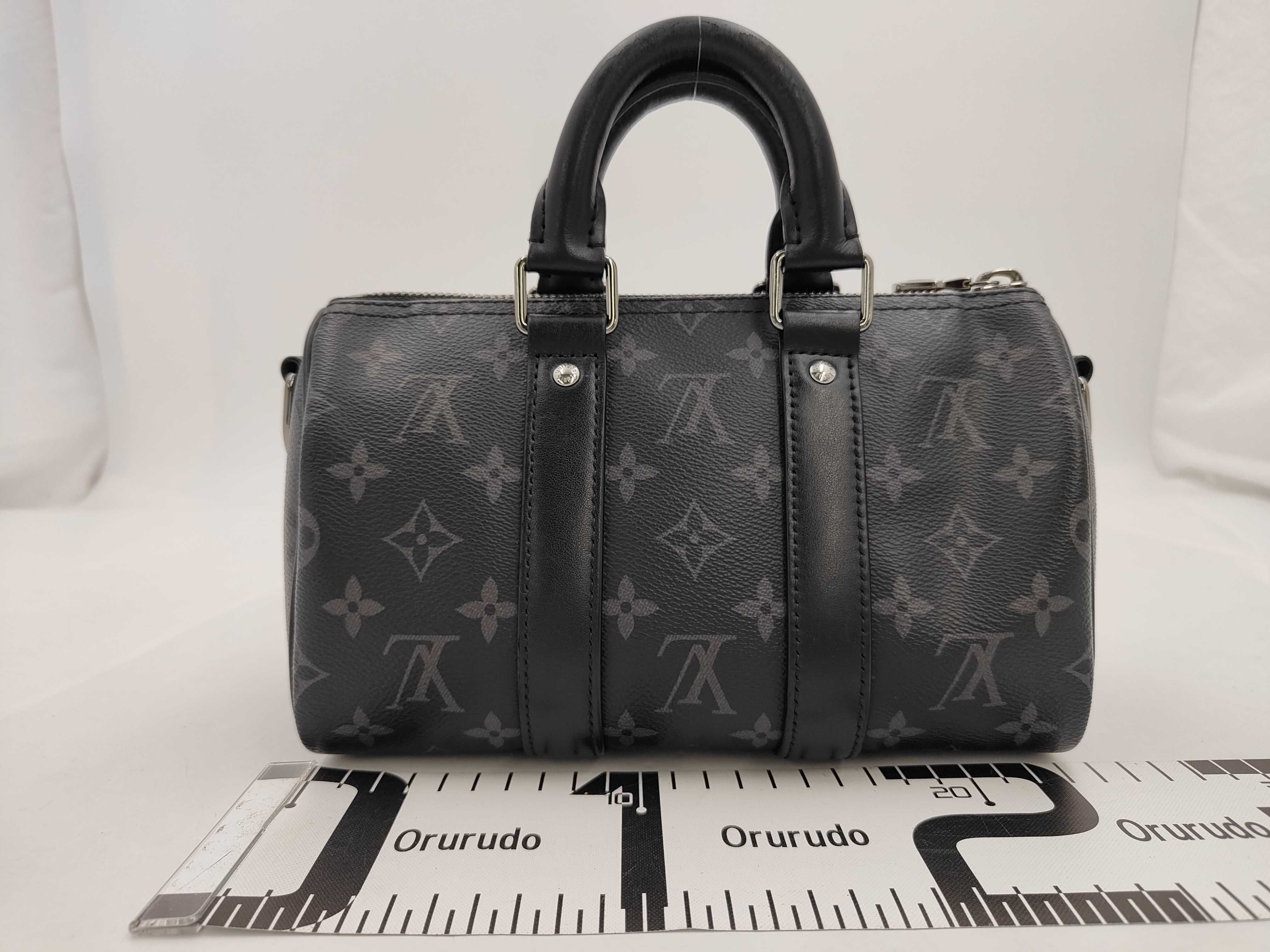 LV M46271 Monogram Eclipse Keepall Bandoulière 25 Handbag (without ST) Boston Bag — view 2