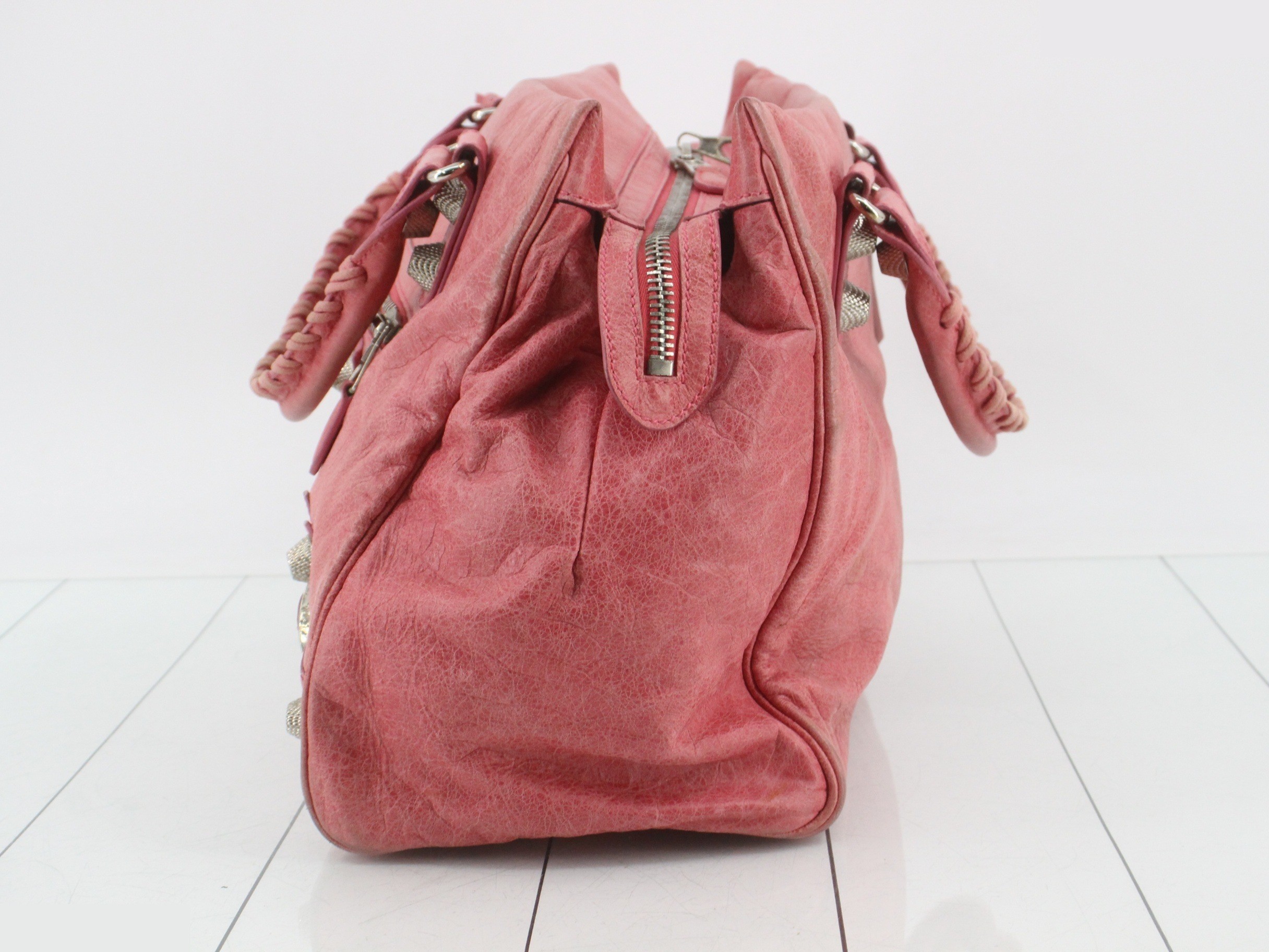 Classic handbag — view 3